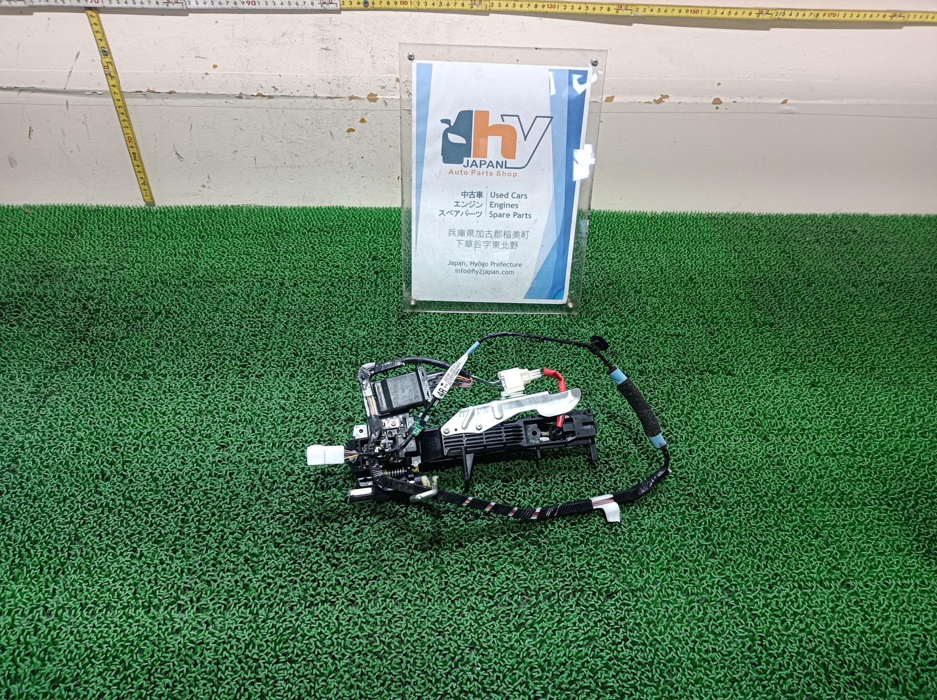 トヨタ 右フロントドアアウターハンドル アルファード DBA-ANH20W, 2009