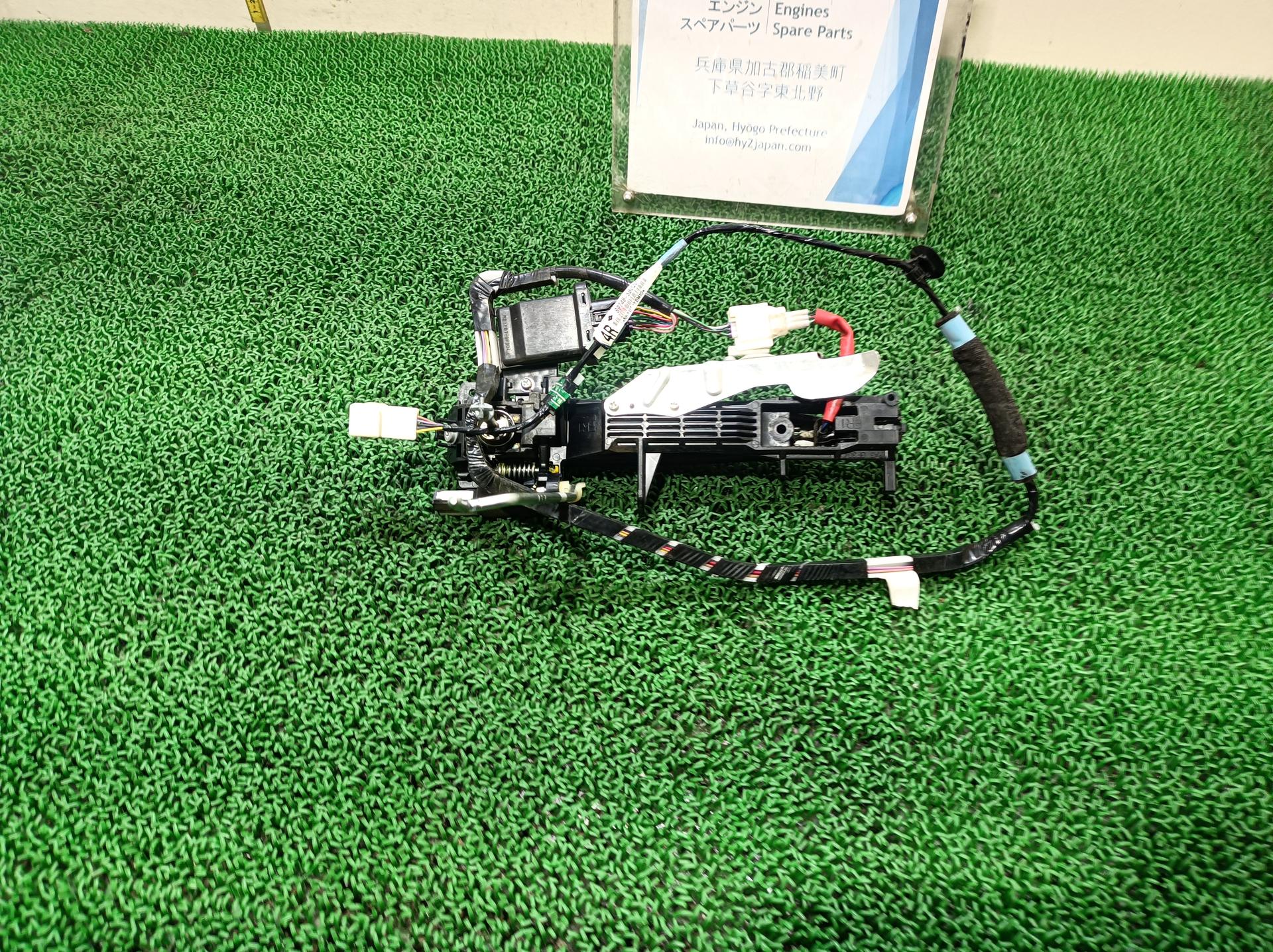 トヨタ 右フロントドアアウターハンドル アルファード DBA-ANH20W, 2009