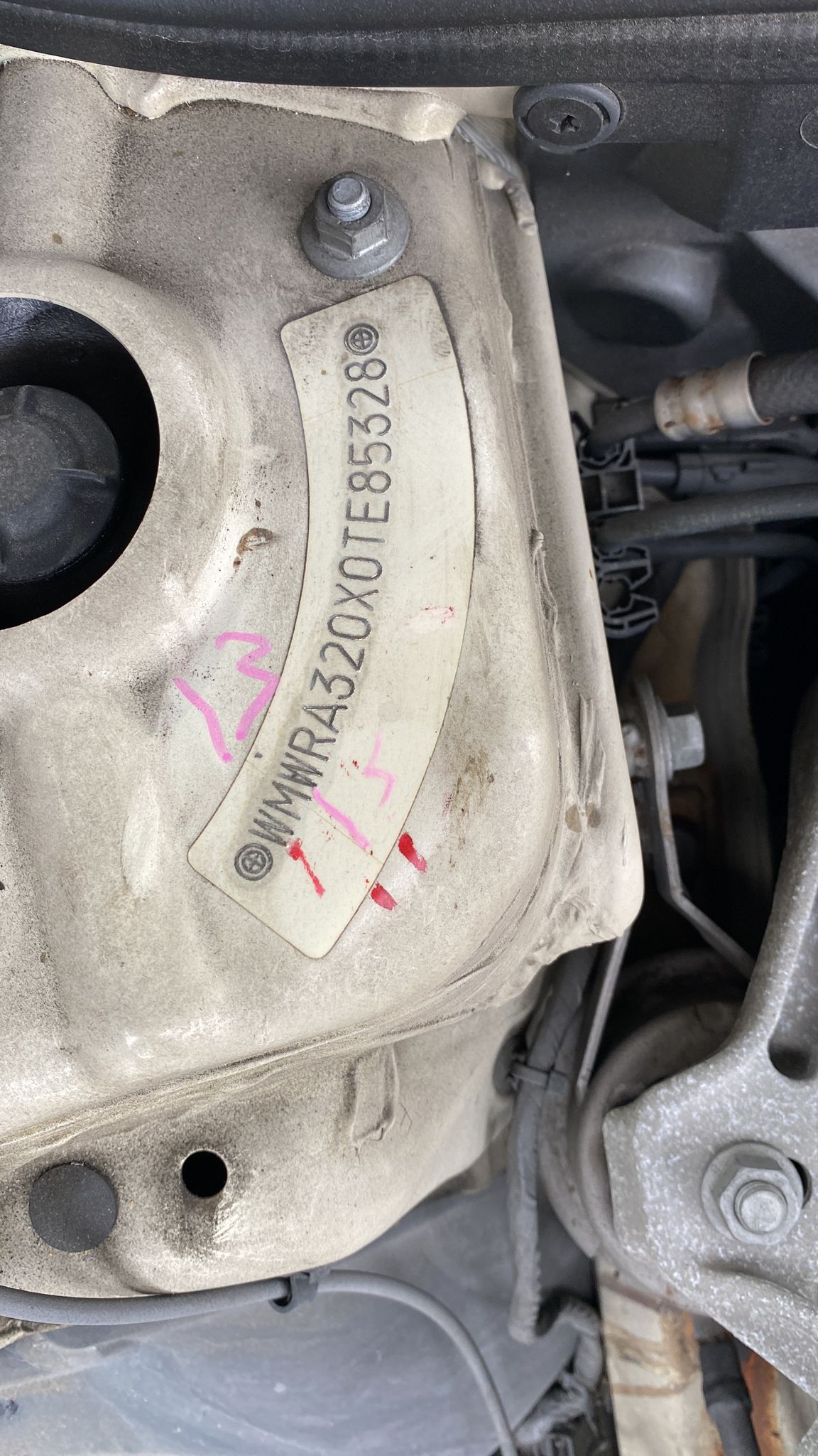 フロントフェンダー 右 BMWミニ ワン 走行距離92482㎞ GH-RA16 2006