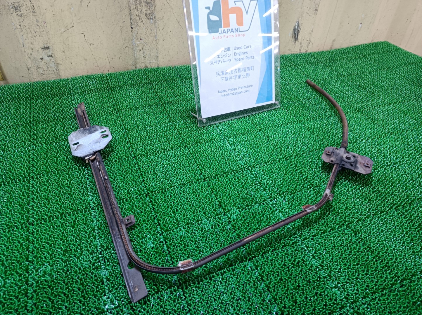 フォルクスワーゲン フロントウィンドウレギュレーターモーター 左 ビートル 1303S 1971-1974