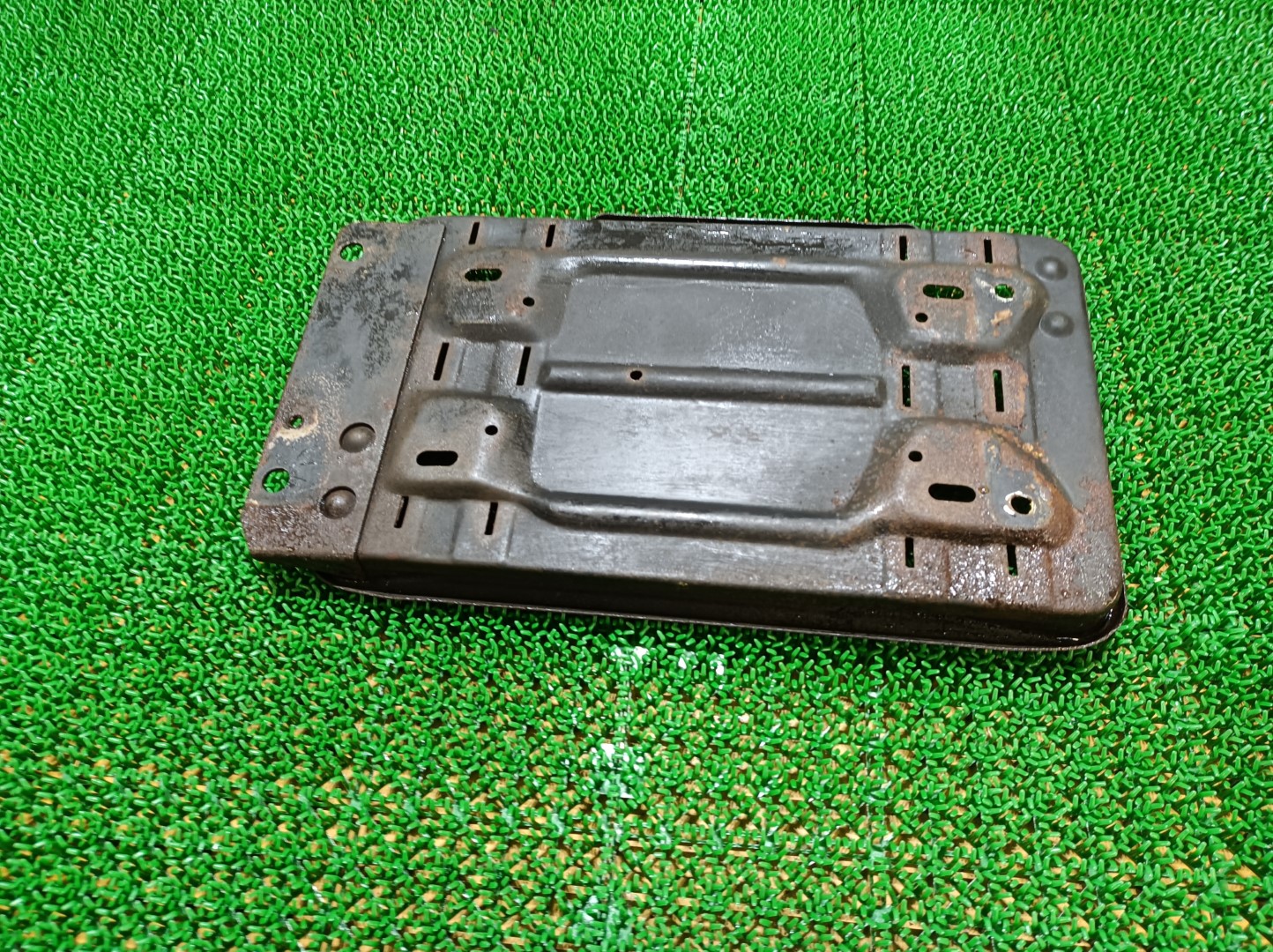 希少 メルセデスベンツ バッテリーキャリア 450E W116 1973