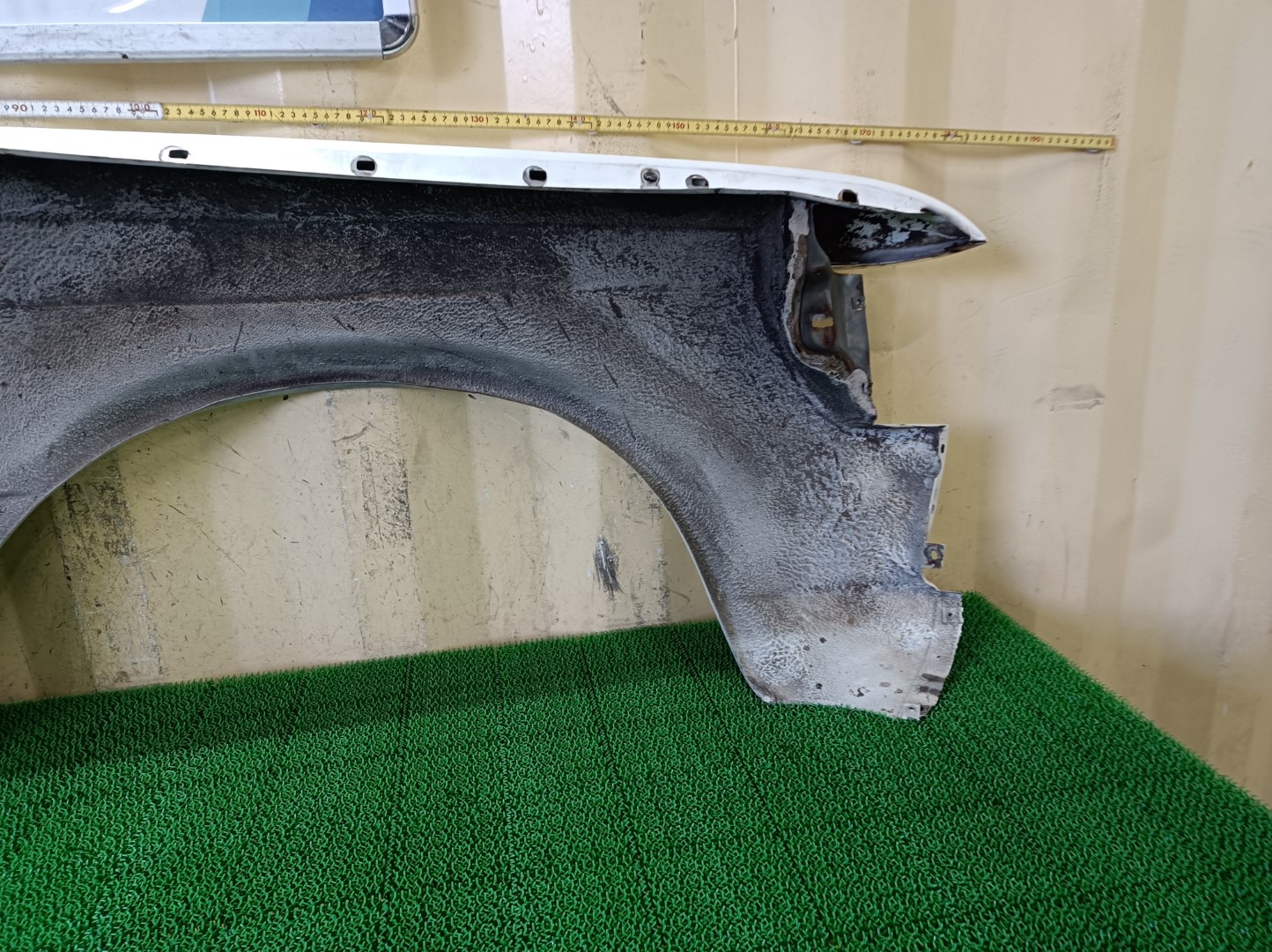 希少 メルセデスベンツ フロントフェンダーパネル 左 450SE W116 1973
