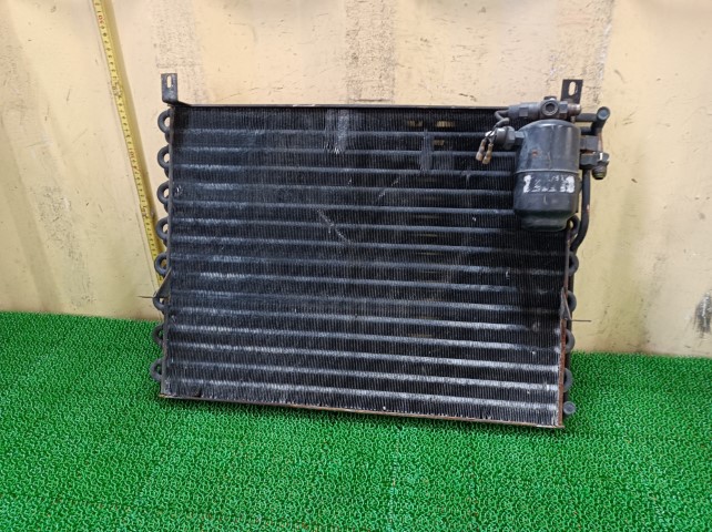 希少 メルセデスベンツ エアコンコンデンサー 450SE W116 1973