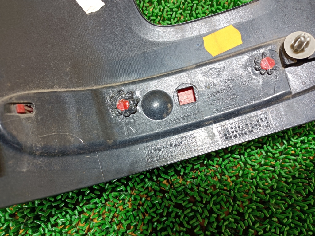 ミニ テールライト カバー 右 クーパーS DBA-ZF16 ZF16 2012