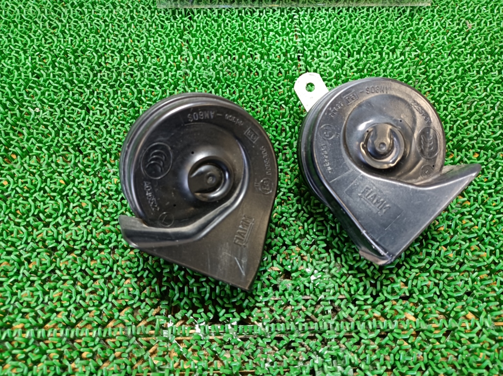 ミニ ホーン ハイ ロア ワン DBA-SR16 SR16 R56 ミニクラブマン/ R55,R55 LCI 、ミニカブリオ/ R57,R57 LCI 、ミニ ロードスター/ R59 2011