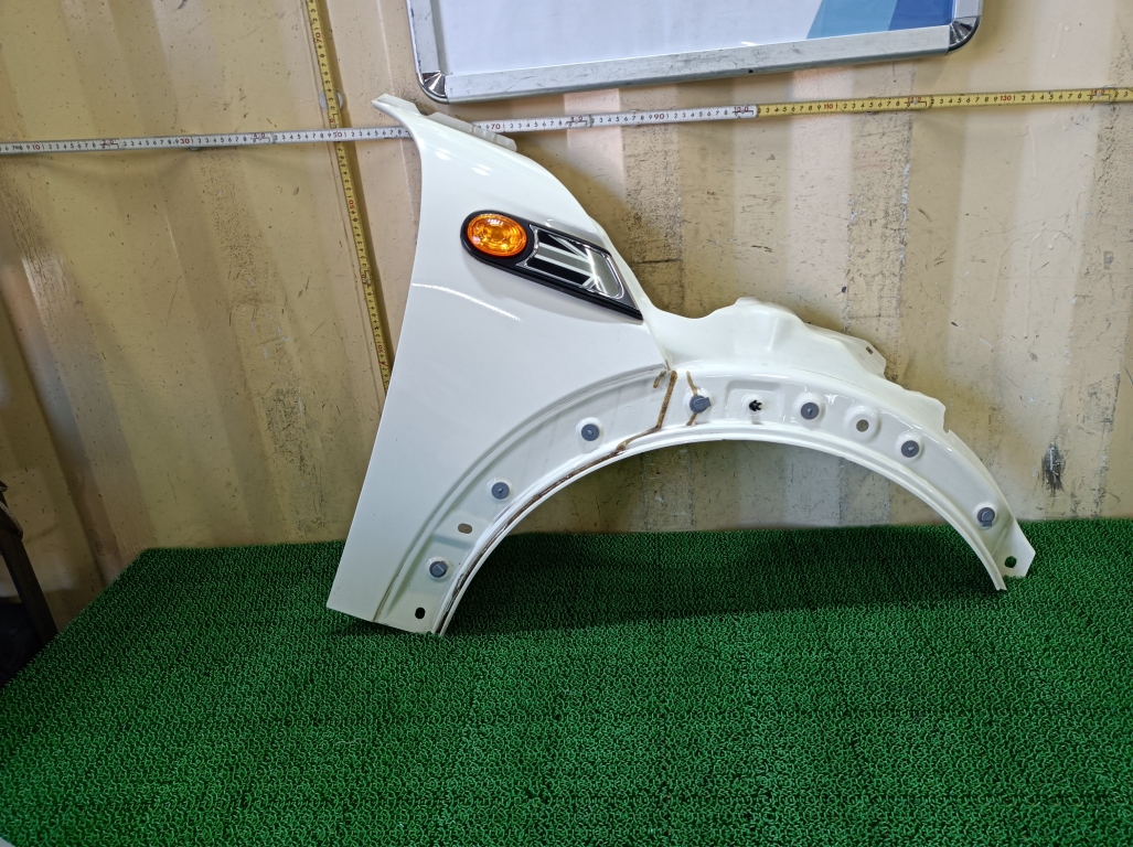 ミニ フロントフェンダー 右 ワン DBA-SR16 SR16 R56 MINIクラブマン/R55,R55 LCI MINI カブリオ/R57,R57 LCI MINIロードスター/R59 2011