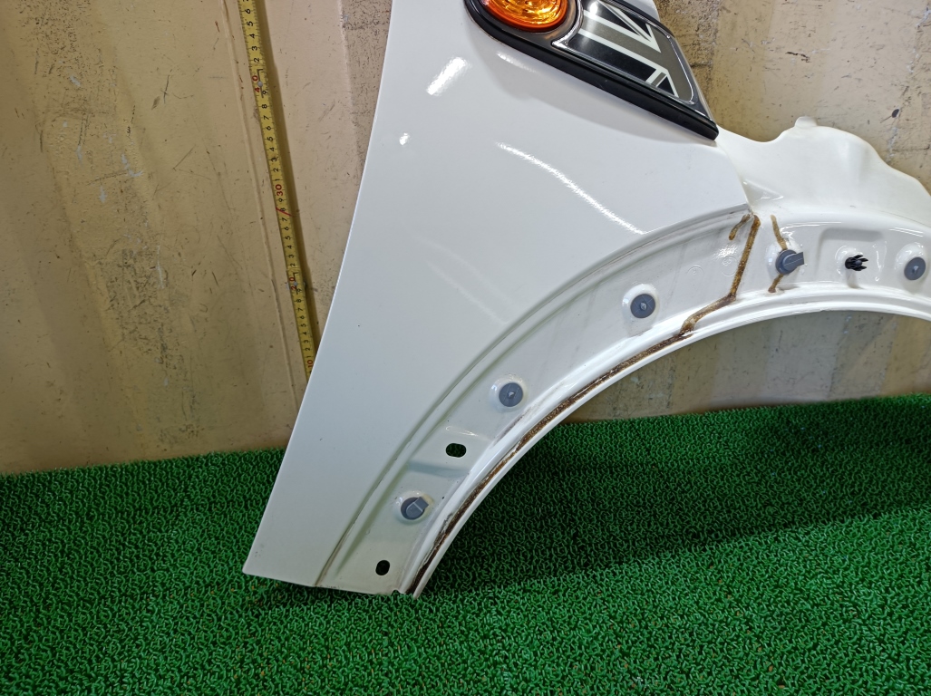 ミニ フロントフェンダー 右 ワン DBA-SR16 SR16 R56 MINIクラブマン/R55,R55 LCI MINI カブリオ/R57,R57 LCI MINIロードスター/R59 2011