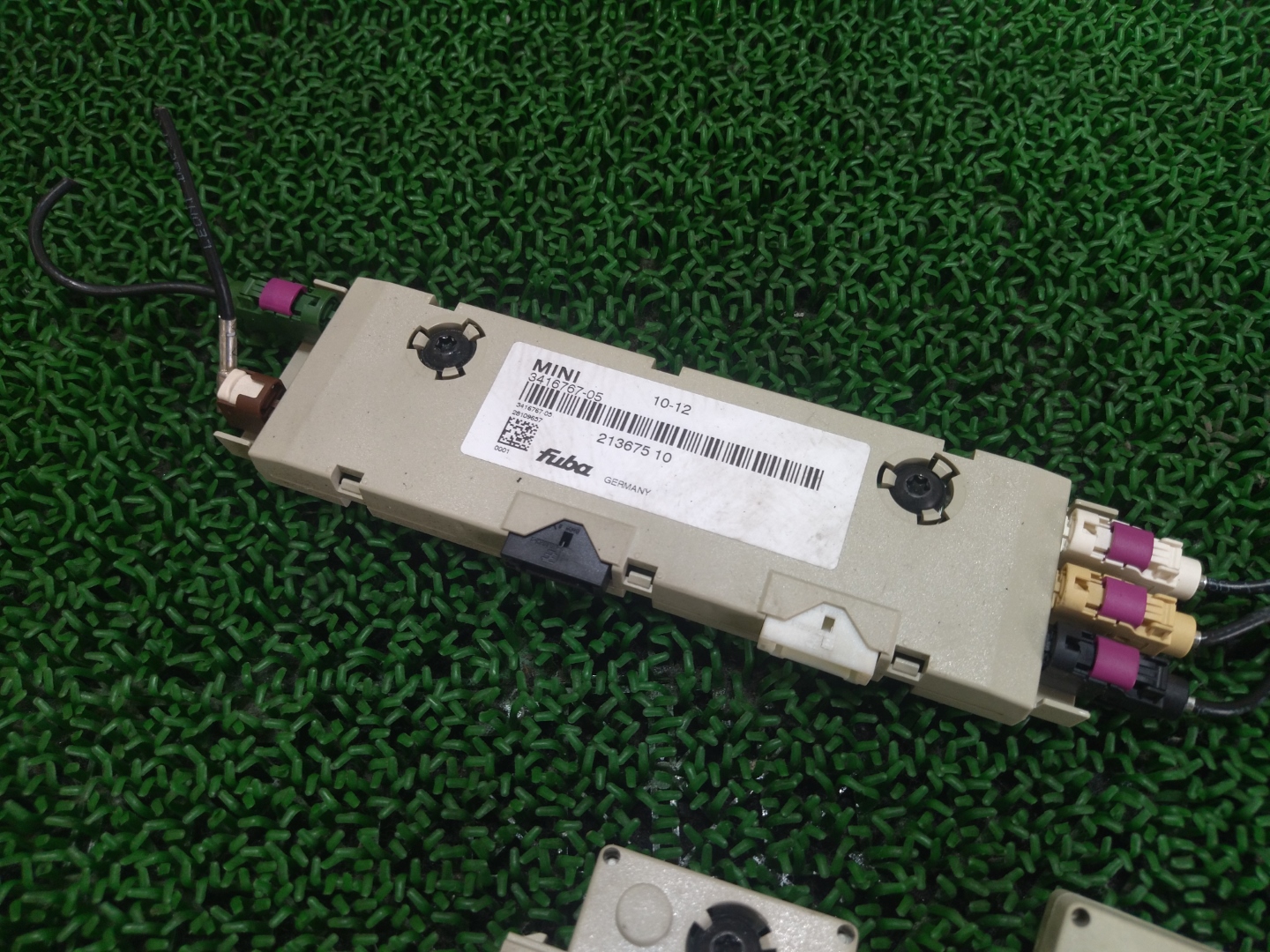 ミニ アンテナアンプ クーパーS DBA-SV16 SV16 R55 2012