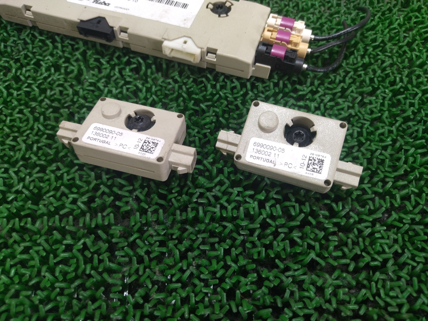 ミニ アンテナアンプ クーパーS DBA-SV16 SV16 R55 2012