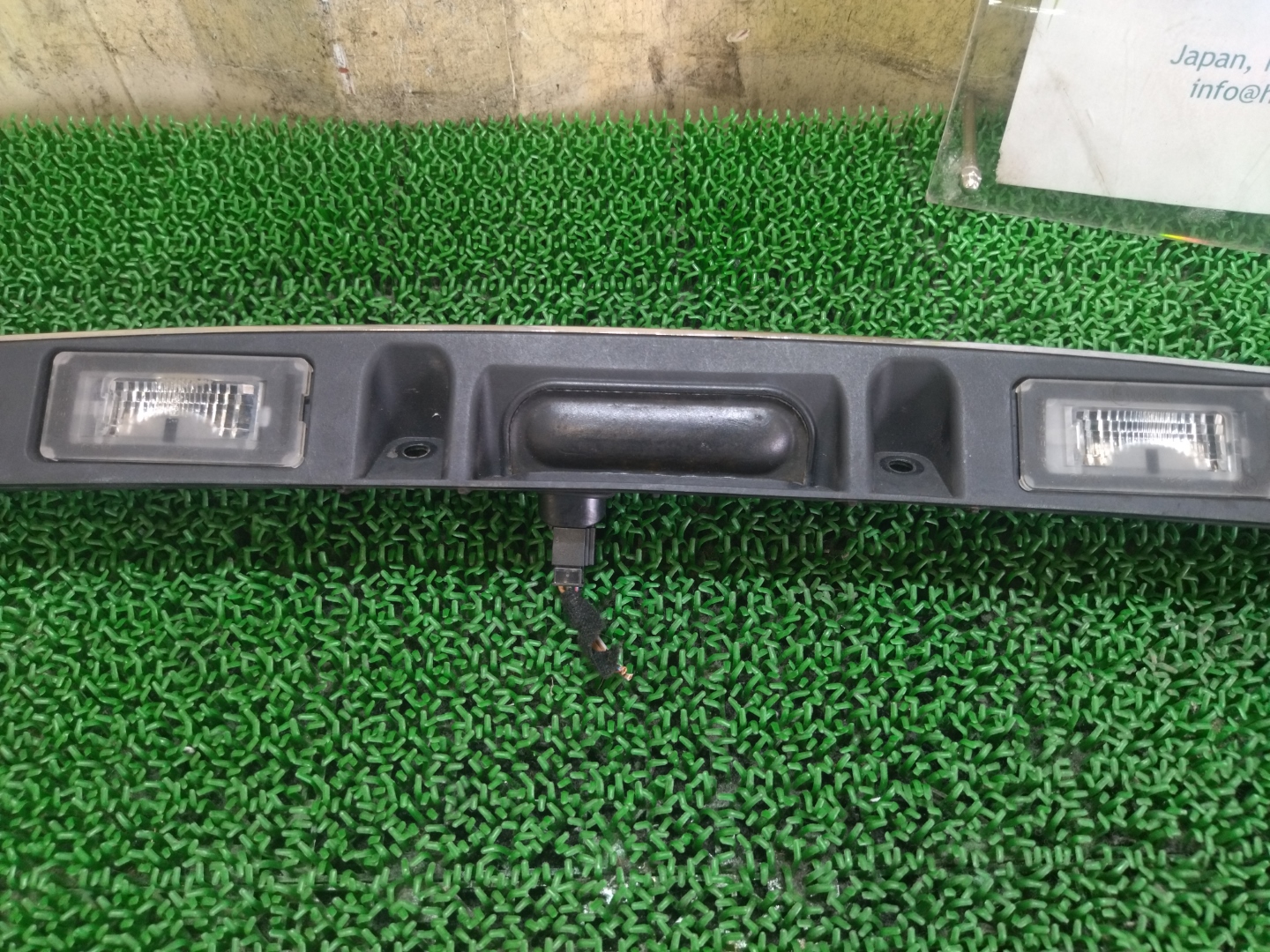 ミニ リアセンターガーニッシュパネル クーパーS DBA-SV16 SV16 2012