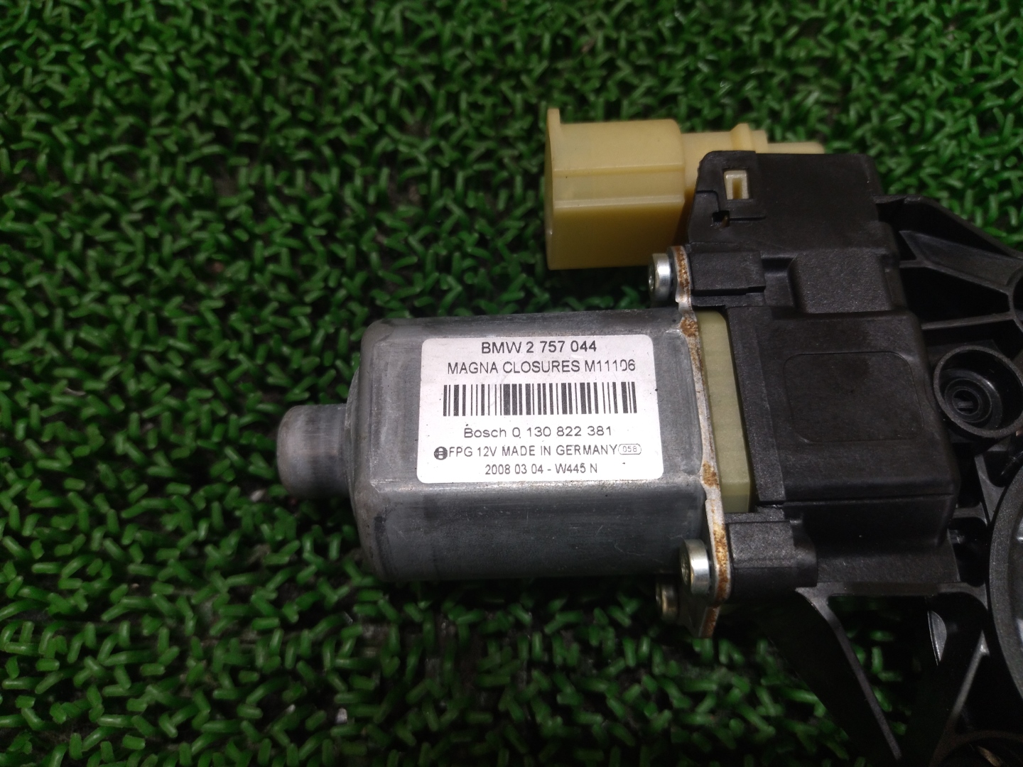ミニ フロントウィンドウレギュレーターモーター 右 クーパーS ABA-MM16 MM16 R56,R57,R58,R59 2008