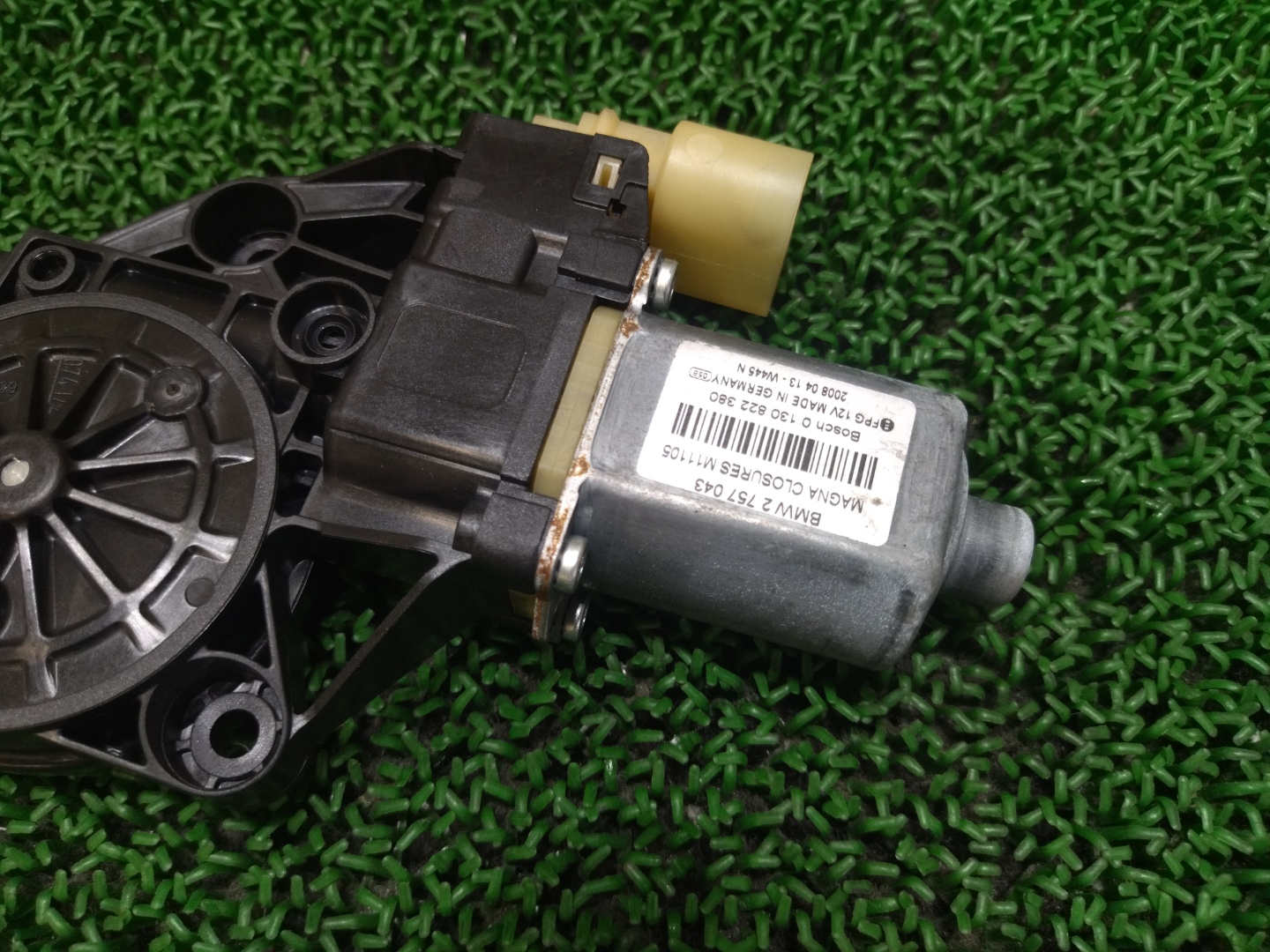 ミニ フロントウィンドウレギュレーターモーター 左 クーパーS ABA-MM16 MM16 R56,R57,R58,R59 2008