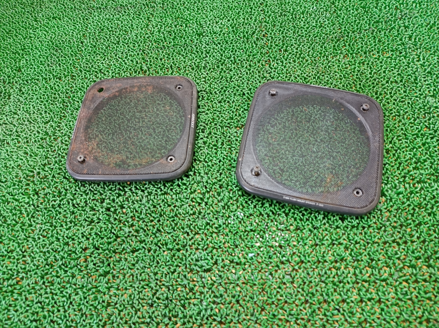 日産 リアスピーカーカバー 左右 フェアレディZ E-S130 S130 GS130, HS130 1982