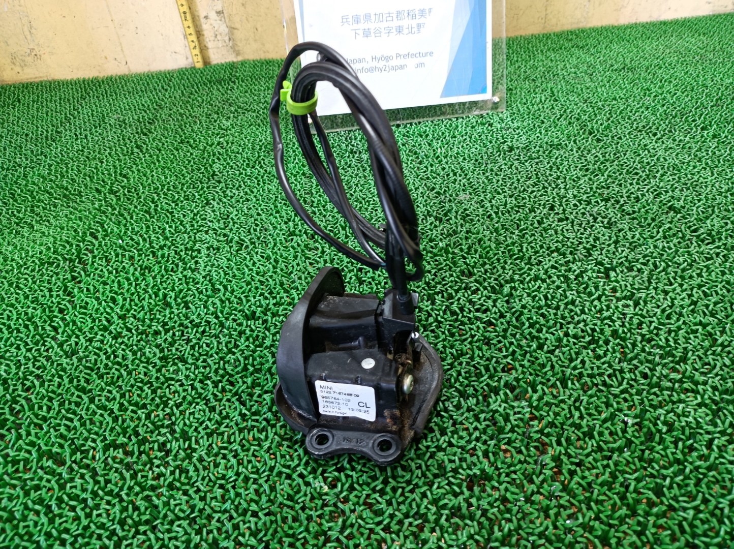 ミニ リアドアロック 右 クーパーS DBA-ZF16 ZF16 2012