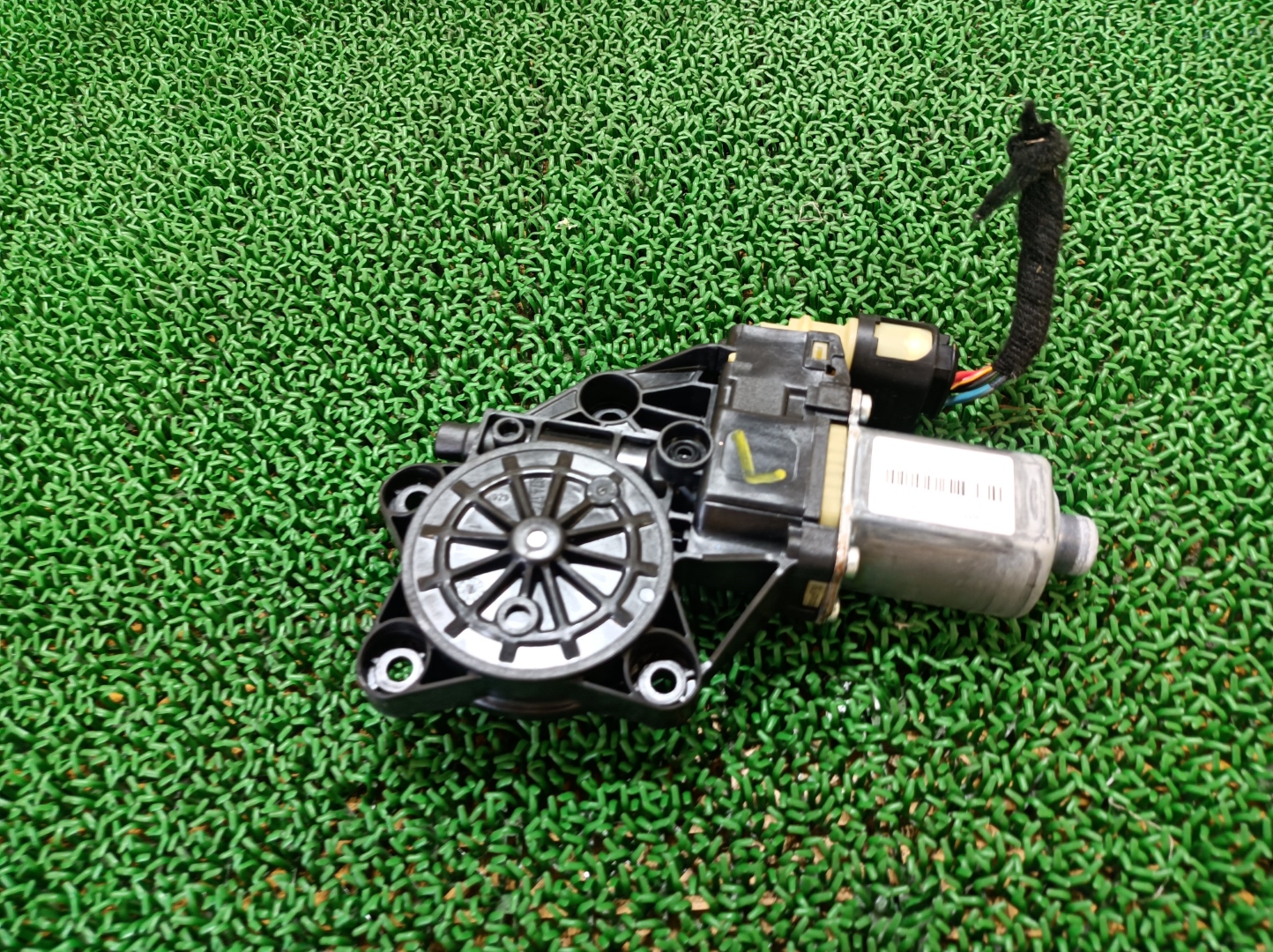 ミニ フロントウィンドウレギュレータモーター 左 クーパーS DBA-ZG16 ZG16 ミニ/ R56 ミニカブリオ / R57 ミニ クーペ / R58 ミニ ロードスター /R59 2011