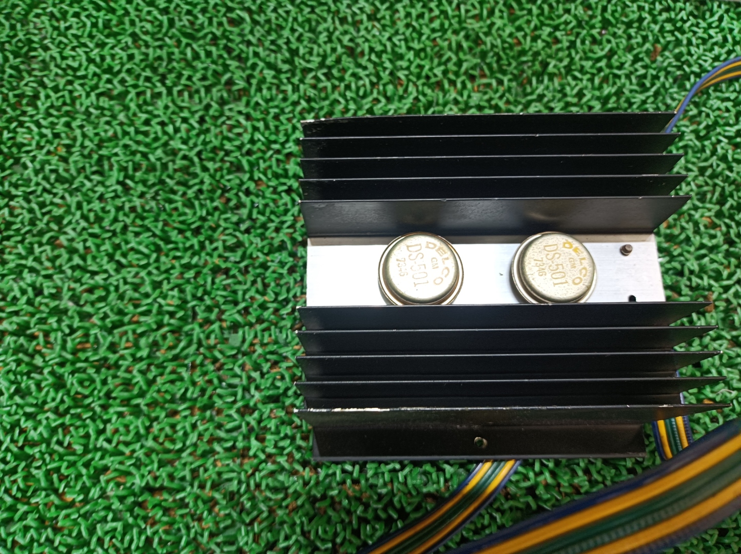 オールドモビル オーディオアンプ カトラス サロン クーペ 1973-1975