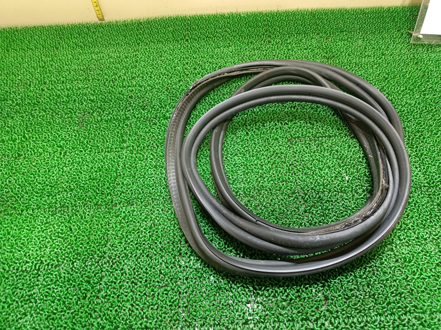 ミニ テールゲートウェザーストリップ クーパー S ABA-MF16S MF16S R50, R53 2007