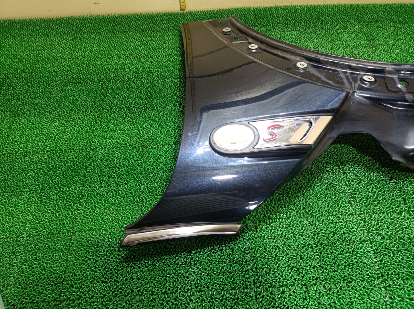 ミニ フロントフェンダーパネル 左 クーパー S ABA-MF16S MF16S ミニ クラブマン / R55 ミニ カブリオ / R57 2007