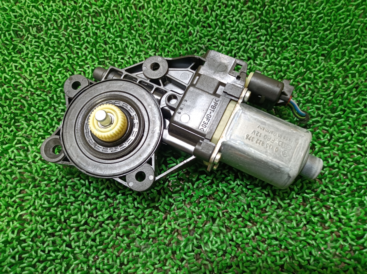 ミニ フロントウィンドウレギュレータモーター 右 ワン ABA-ME14 ME14 クラブマン / R55 2007