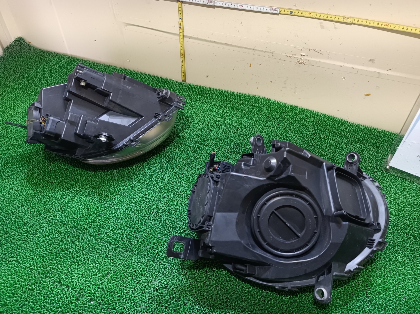 ミニ ヘッドライト ヘッドランプ 左右 ワン CBA-SR16 SR16 クラブマン / R55 カブリオ / R57 クーペ / R58 ロードスター / R59 2013