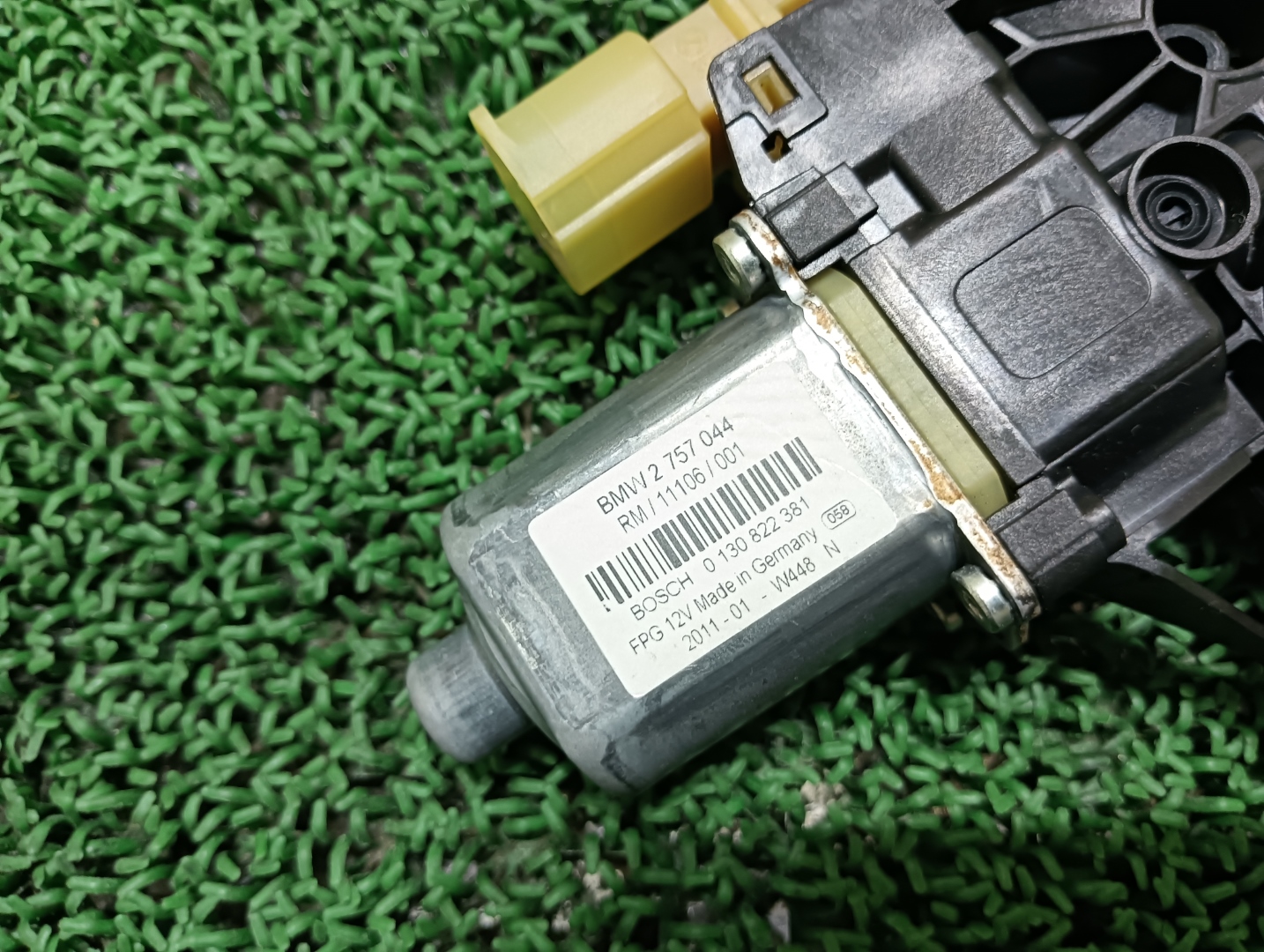 ミニ フロントウィンドウレギュレータモーター 右 ワン CBA-SR16 SR16 2011