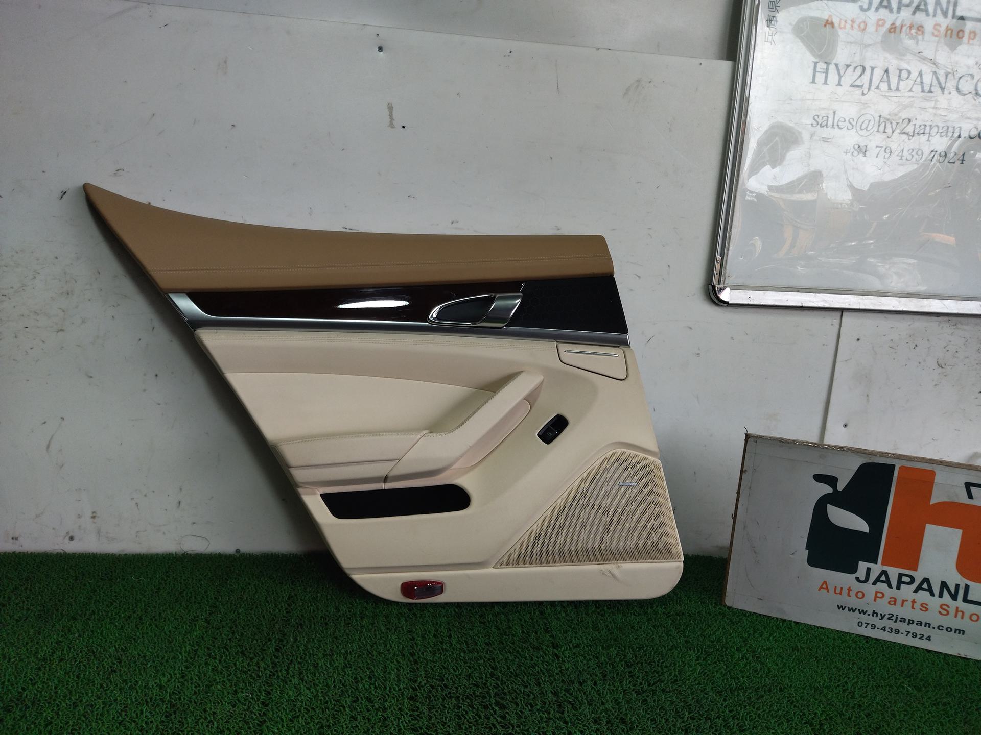 ポルシェ リアドアトリム 左 パナメーラ 4S ABA-970M48A 970M48A 2010