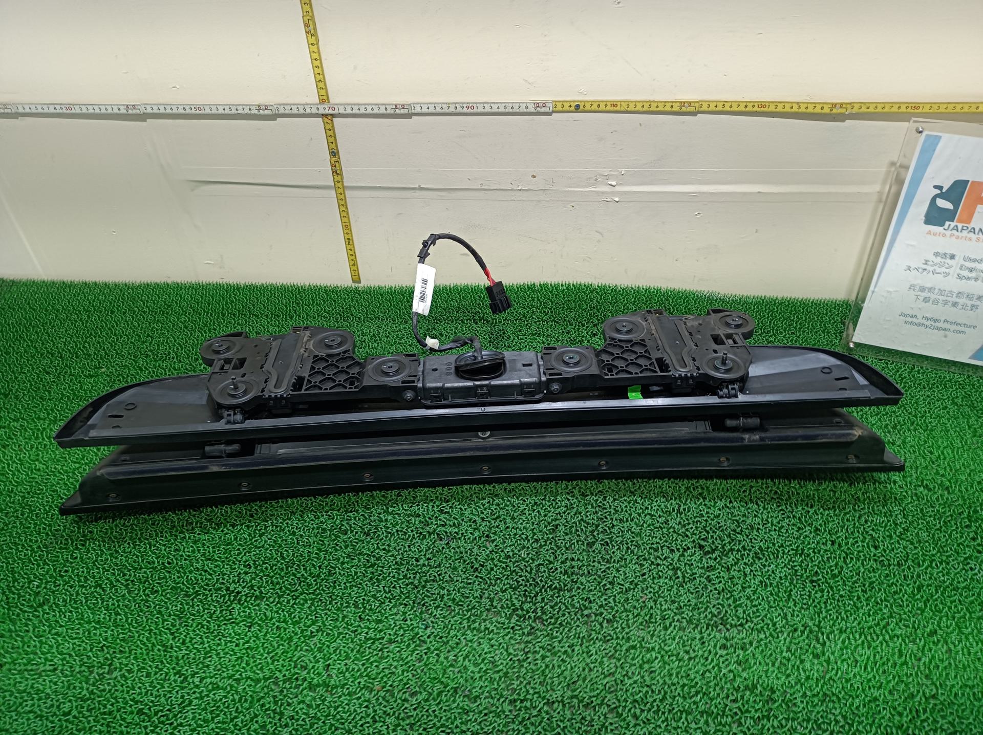 ポルシェ スポイラー パナメーラ 4S ABA-970M48A 970M48A 2010