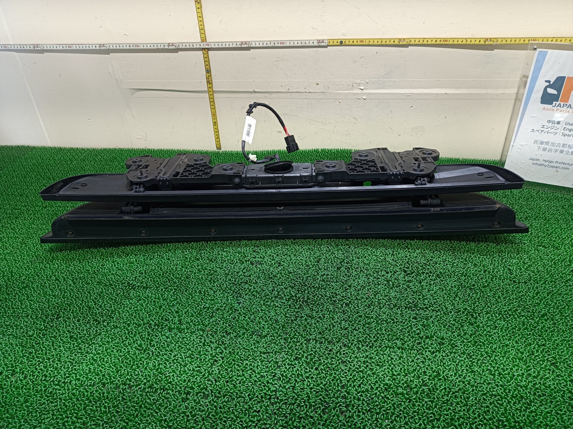 ポルシェ スポイラー パナメーラ 4S ABA-970M48A 970M48A 2010