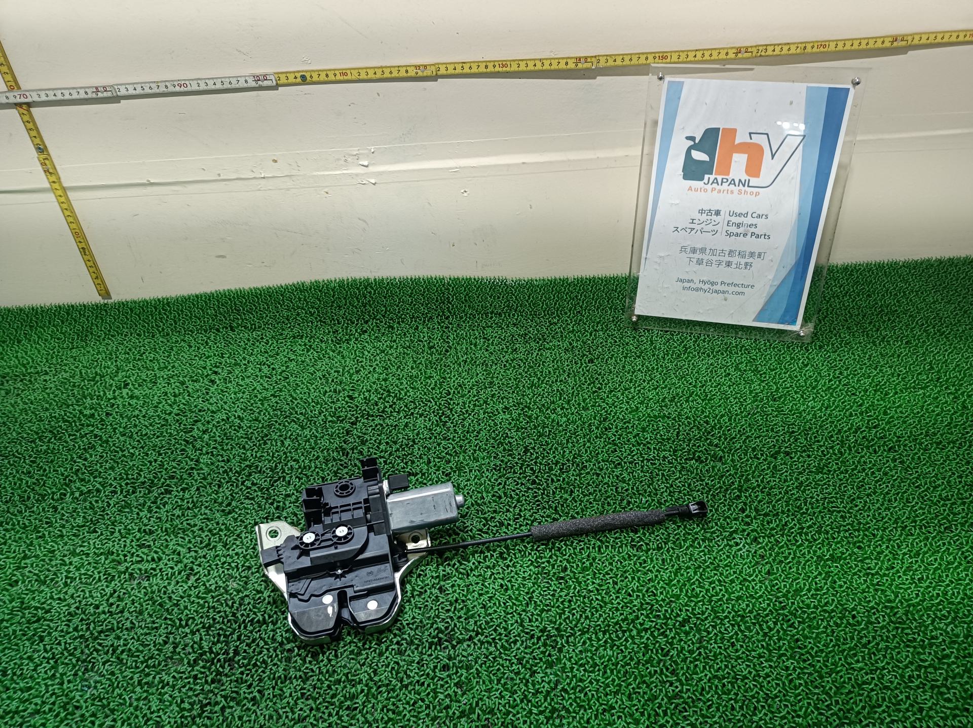 ポルシェ テールゲートロック パナメーラ 4S ABA-970M48A 970M48A 2010