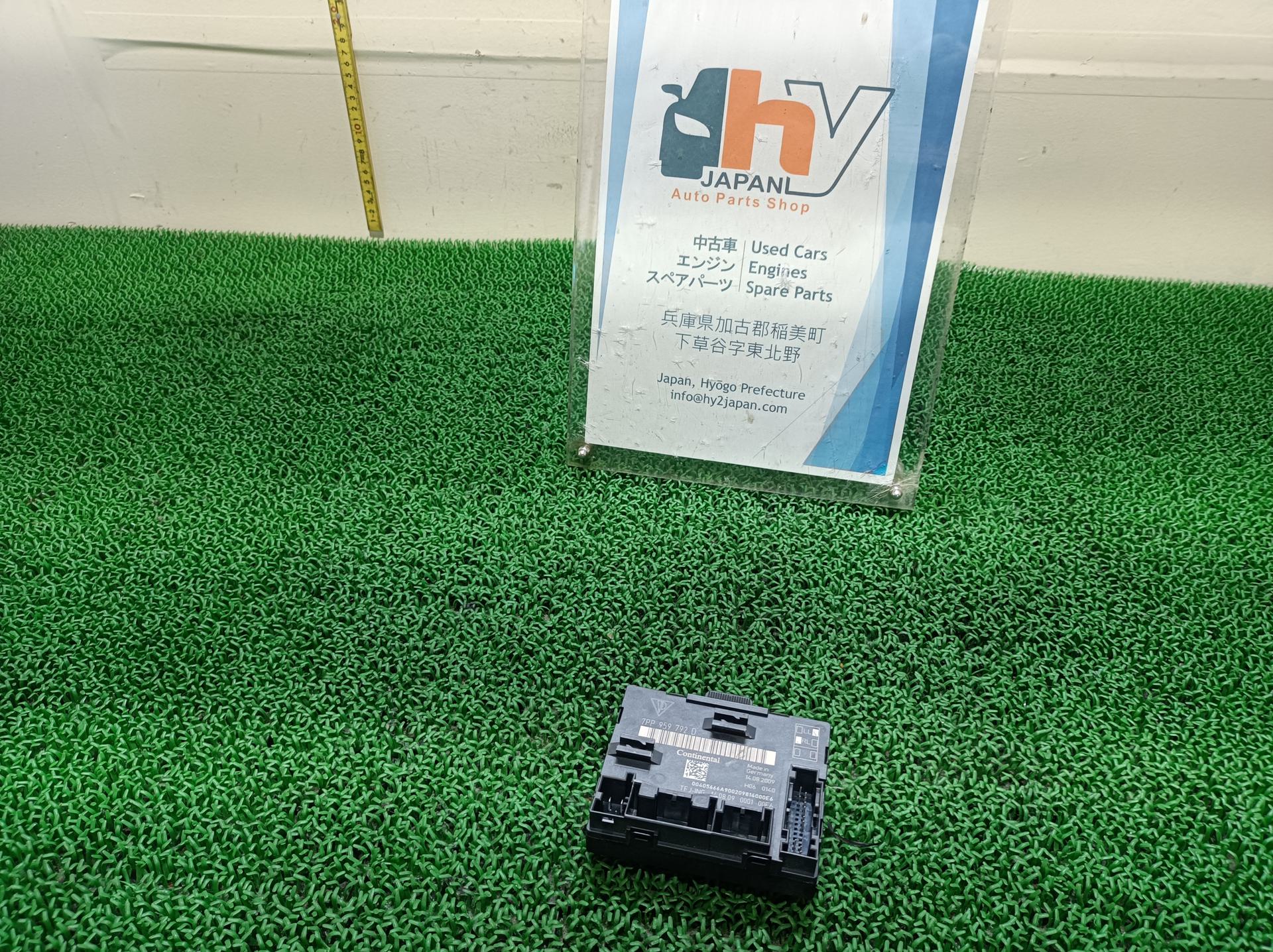 ポルシェ フロントドアコントロールモジュール 右 パナメーラ 4S ABA-970M48A 970M48A ポルシェ/マカン 2010