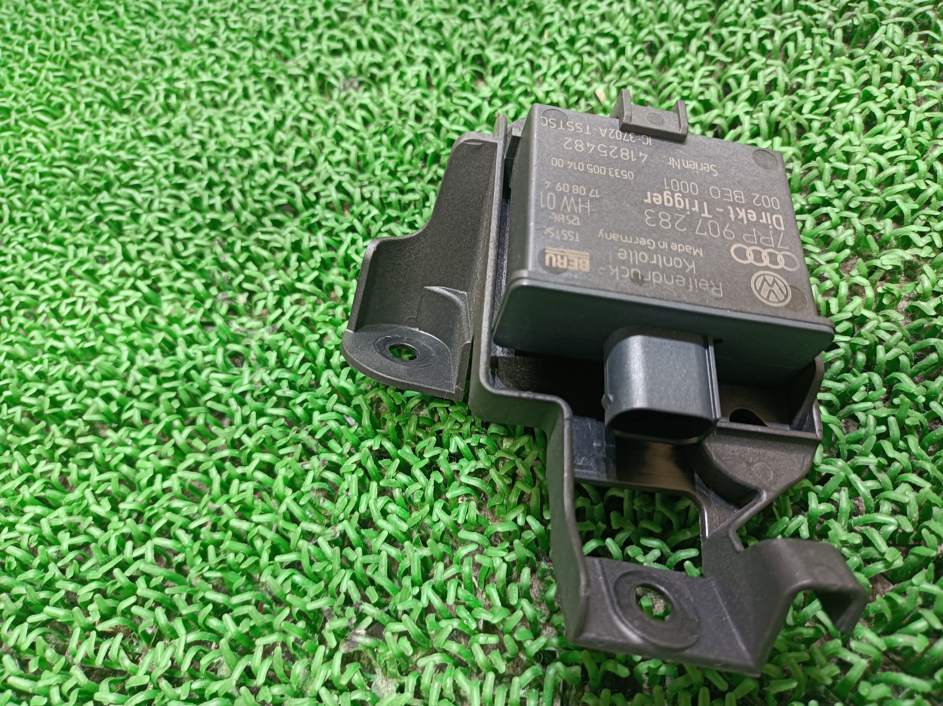 ポルシェ タイヤ空気圧コンピューター パナメーラ 4S ABA-970M48A 970M48A ポルシェ ケイマン 987 2010