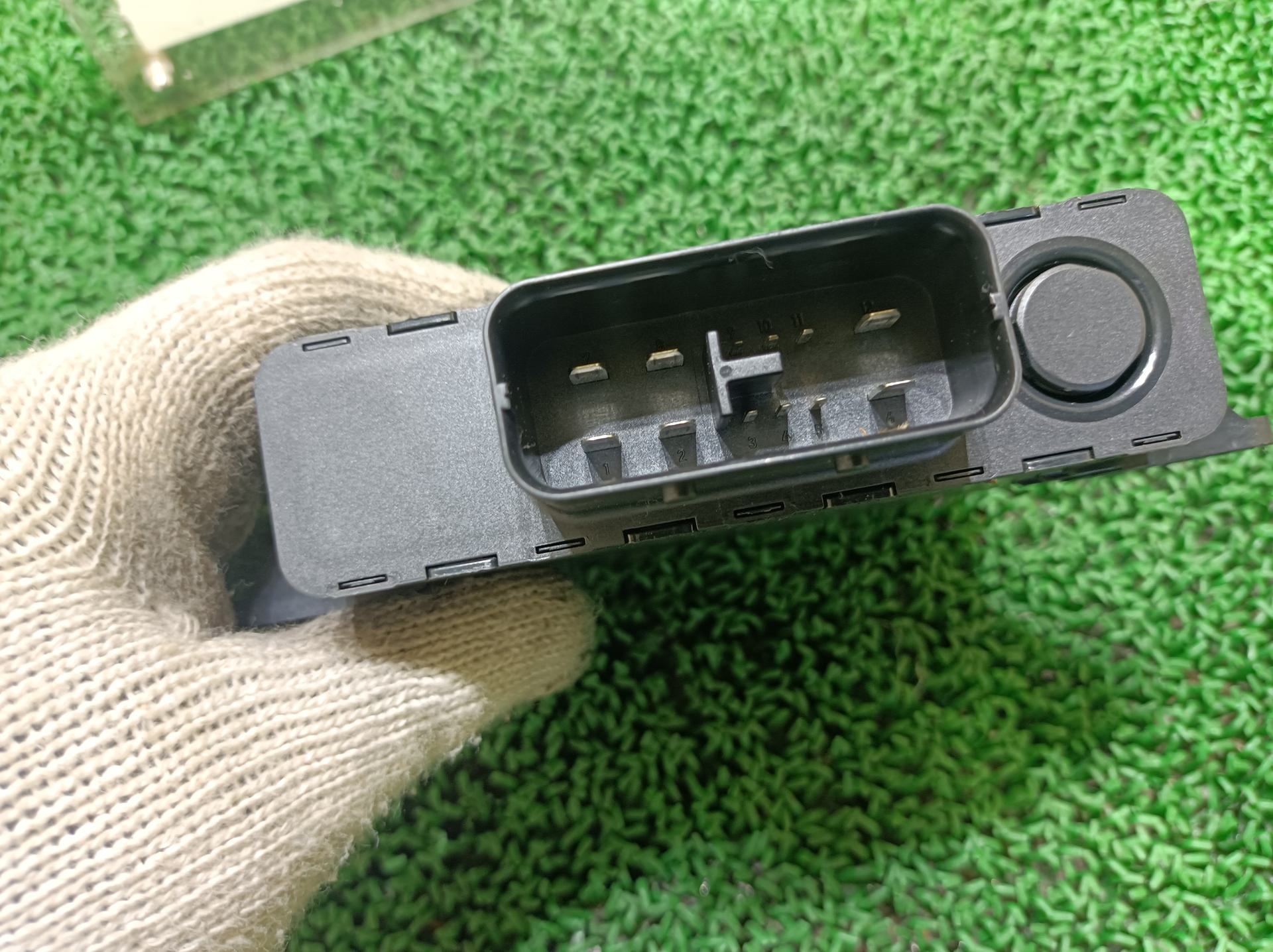 ポルシェ ボルテージ コンバータ コントロールユニット パナメーラ 4S ABA-970M48A 970M48A 2010