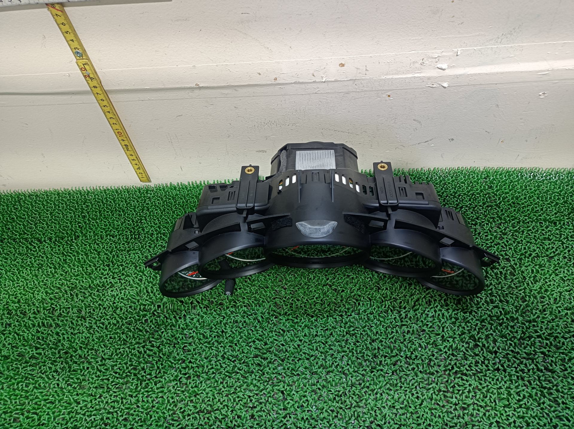 ポルシェ スピードメーター パナメーラ 4S ABA-970M48A 970M48A 2010