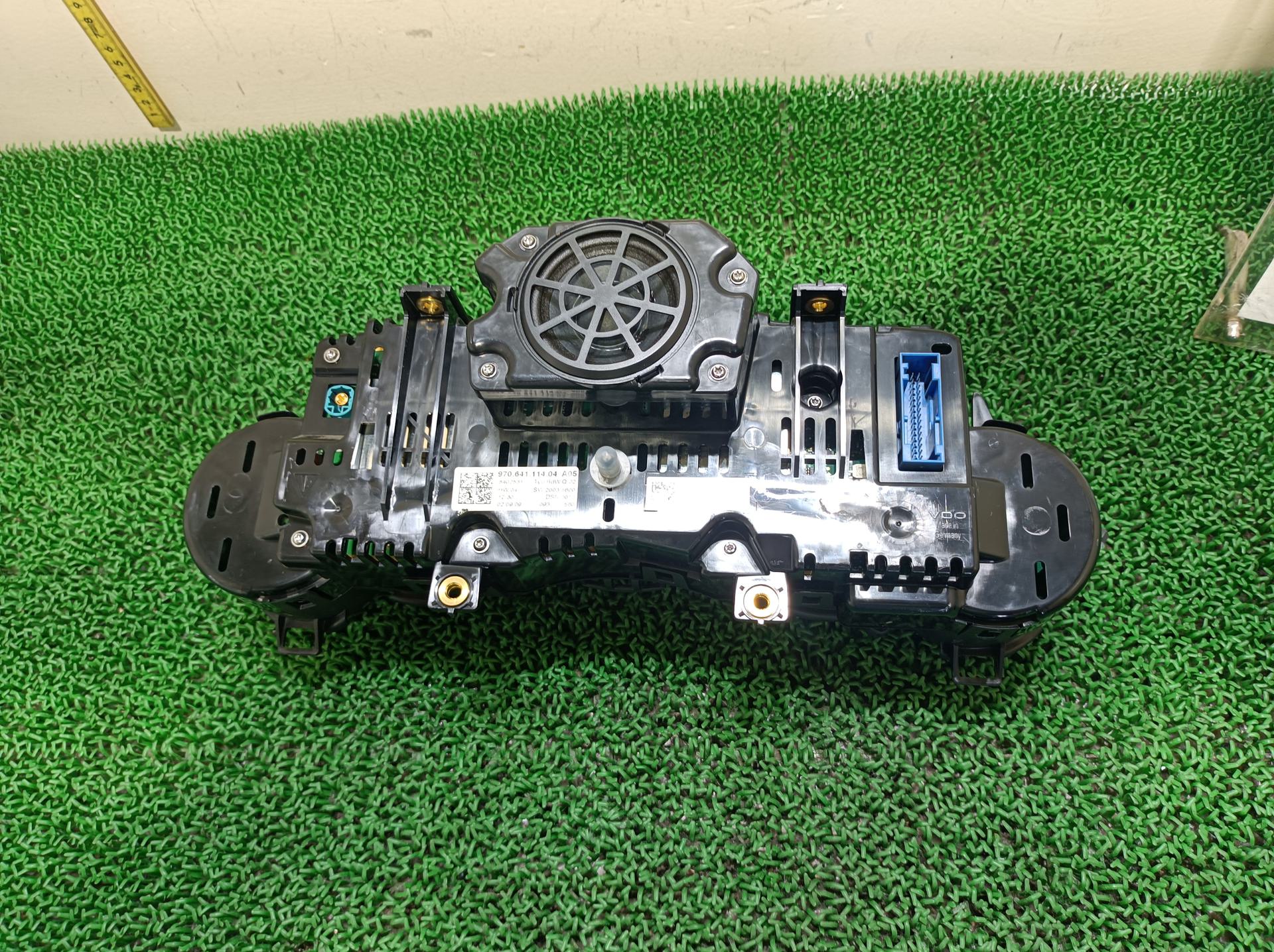ポルシェ スピードメーター パナメーラ 4S ABA-970M48A 970M48A 2010
