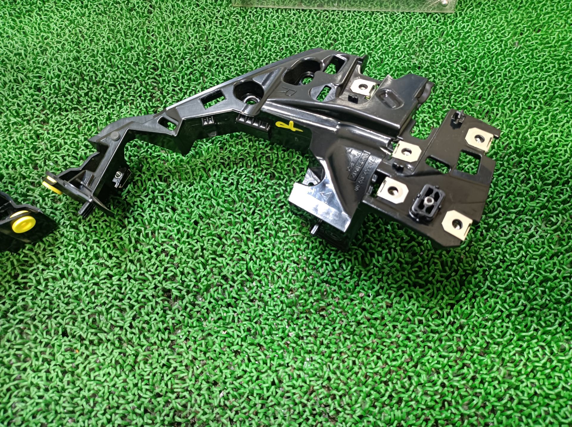 ポルシェ ダッシュボードマワントブラケット パナメーラ 4S ABA-970M48A 970M48A 2010