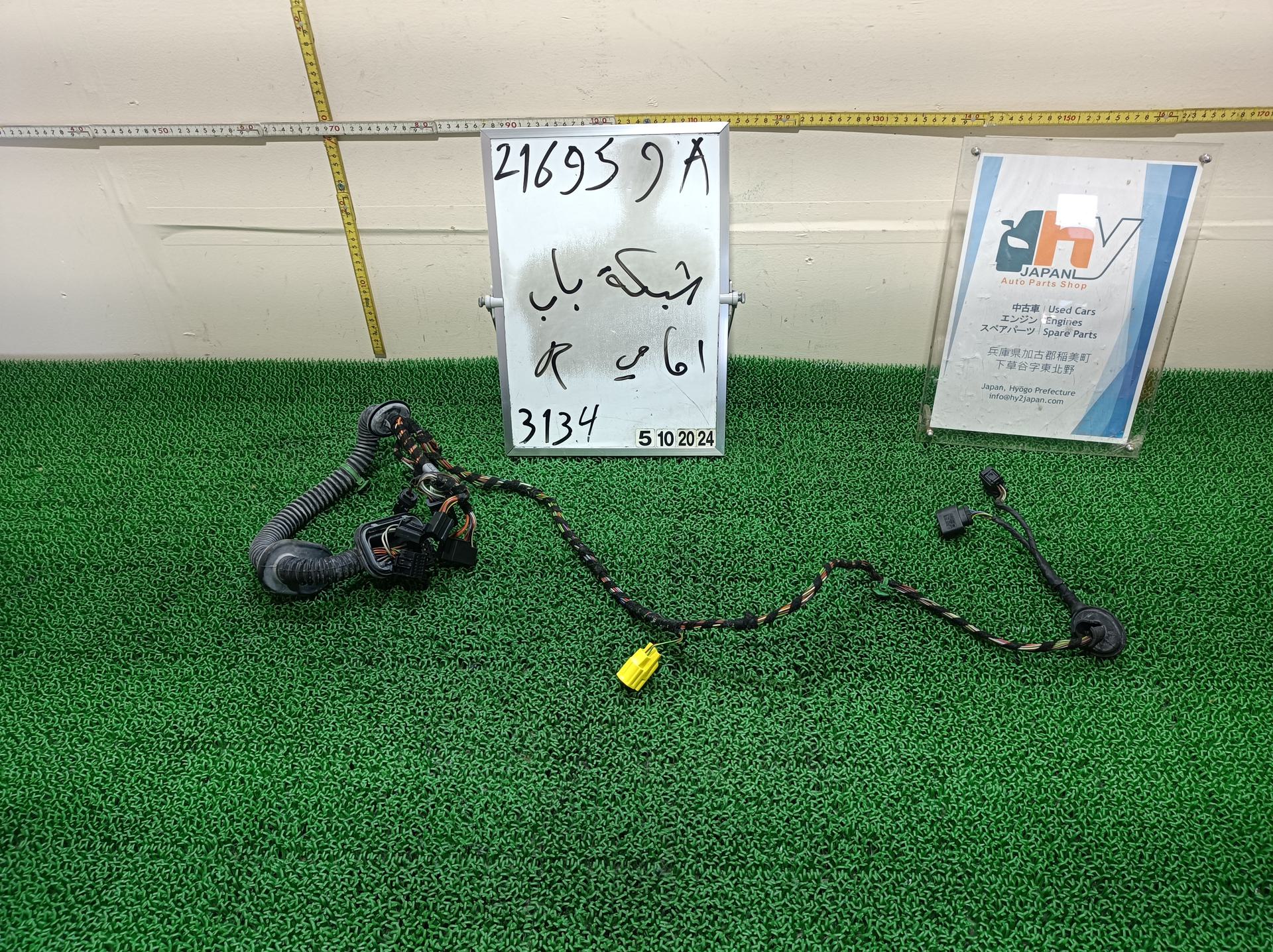 ポルシェ フロントドアハーネス 右 パナメーラ 4S ABA-970M48A 970M48A 2010