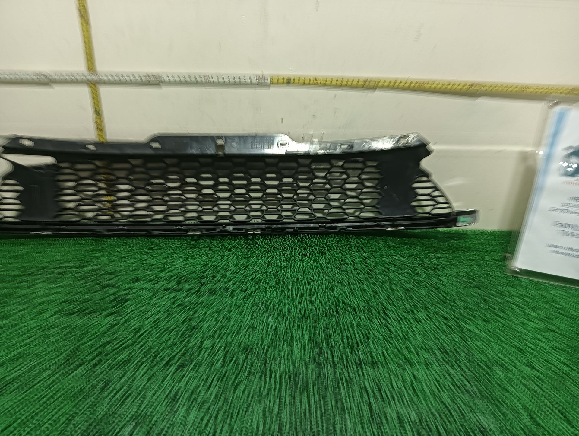 ミニ フロントグリル クーパーS DBA-SV16 SV16 クラブマン / R55 LCI ミニ カブリオ / R57 LCI 2012