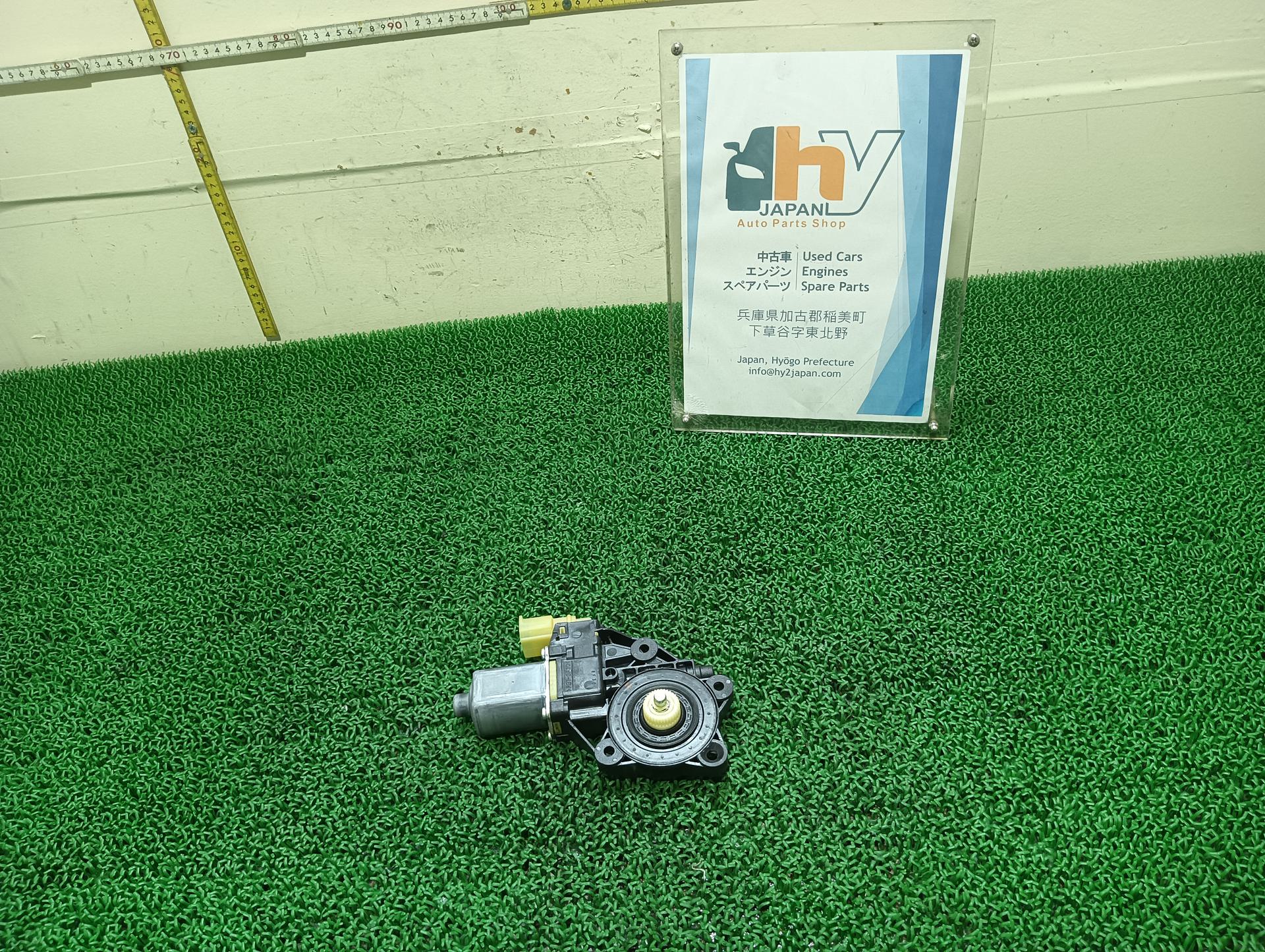 ミニ フロントウィンドウレギュレーターモーター 左 クーパーS DBA-SV16 SV16 クラブマン / R55 ミニクラブマン / R55 LCI 2012