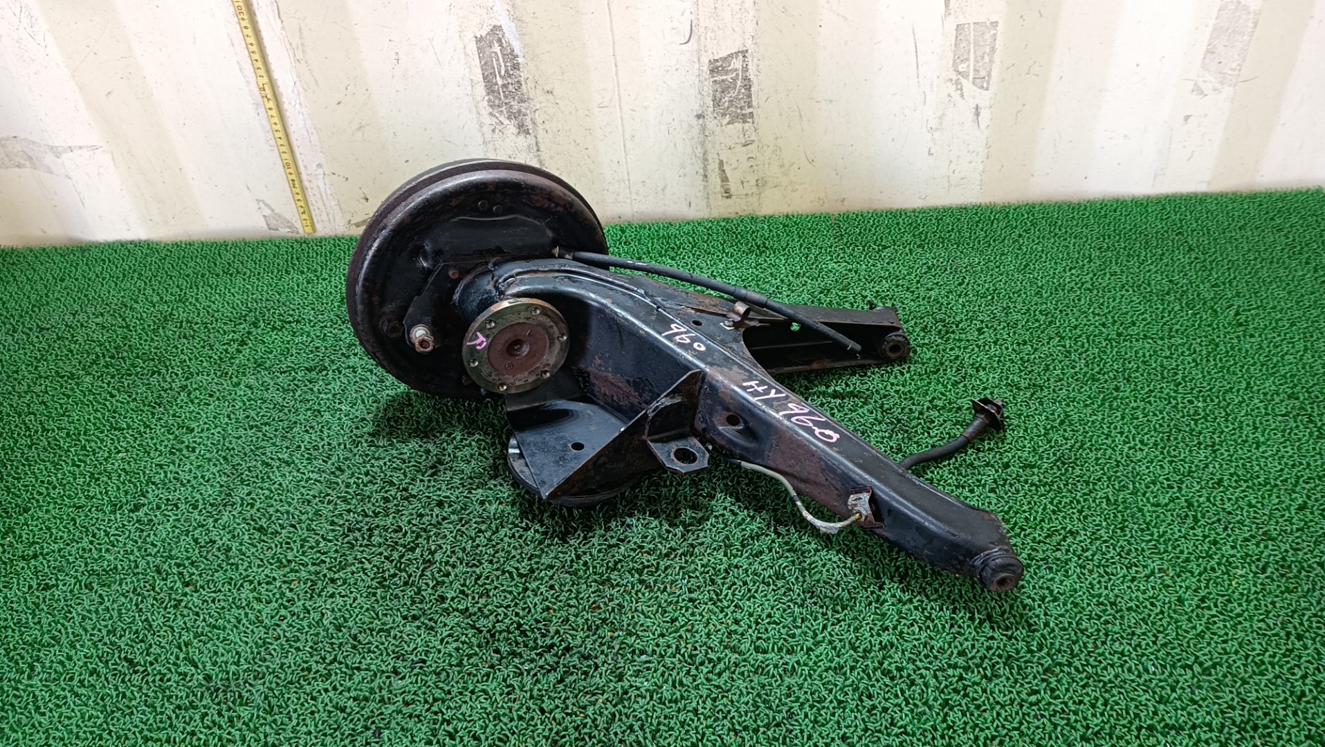 BMW リアナックルハブ 右 1502 - 2002tti 走行 49156 Km 1976