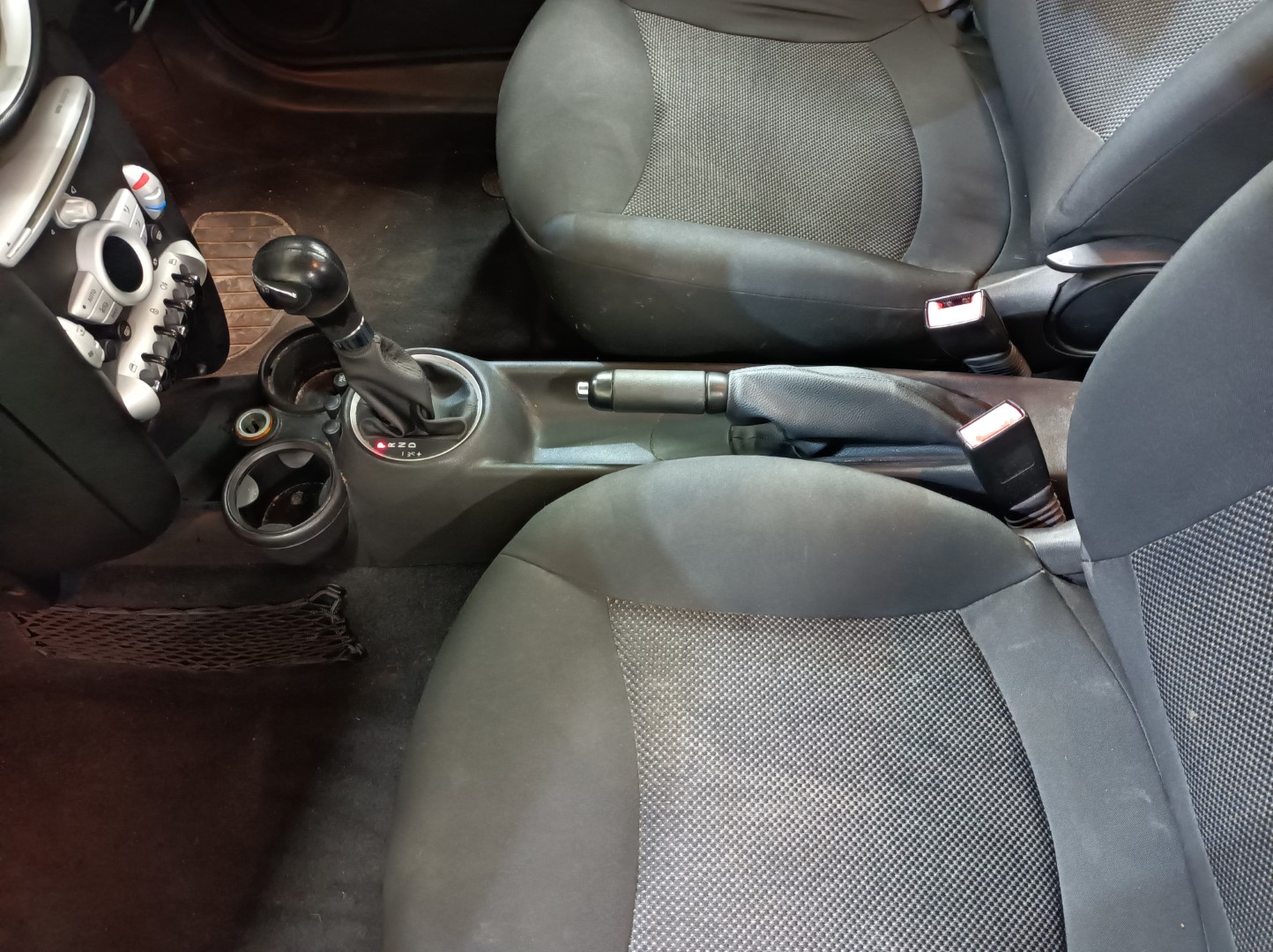 BMW ミニ ミニワン R56 コンソールボックス ABA-ME14 2007