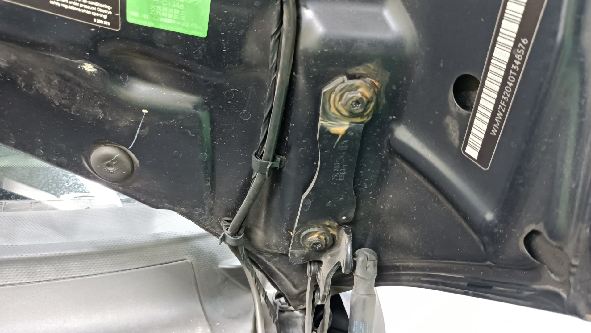 BMW ミニ フードヒンジ 左右 クーパークラブマン DBA-ZF16 ( R55 ) 2012