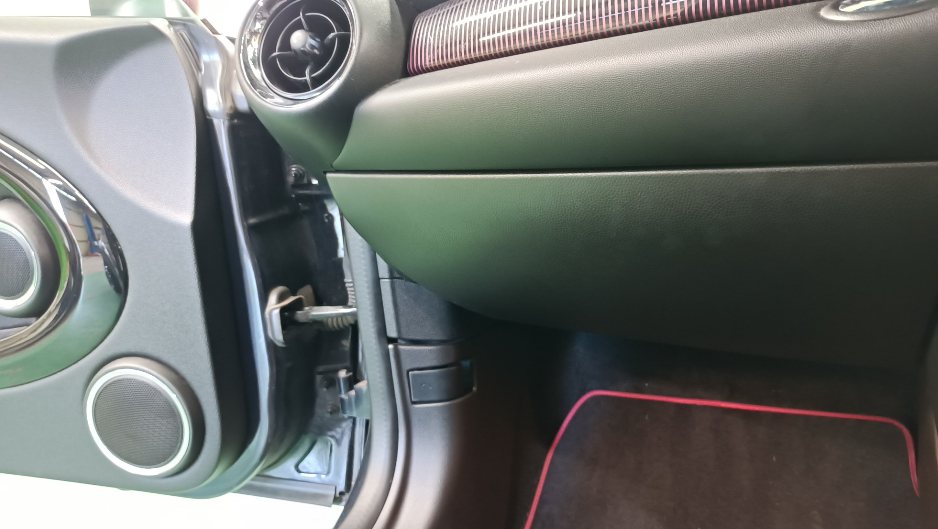 BMW ミニ インストルメントパネル クーパークラブマン DBA-ZF16 ( R55 ) 2012