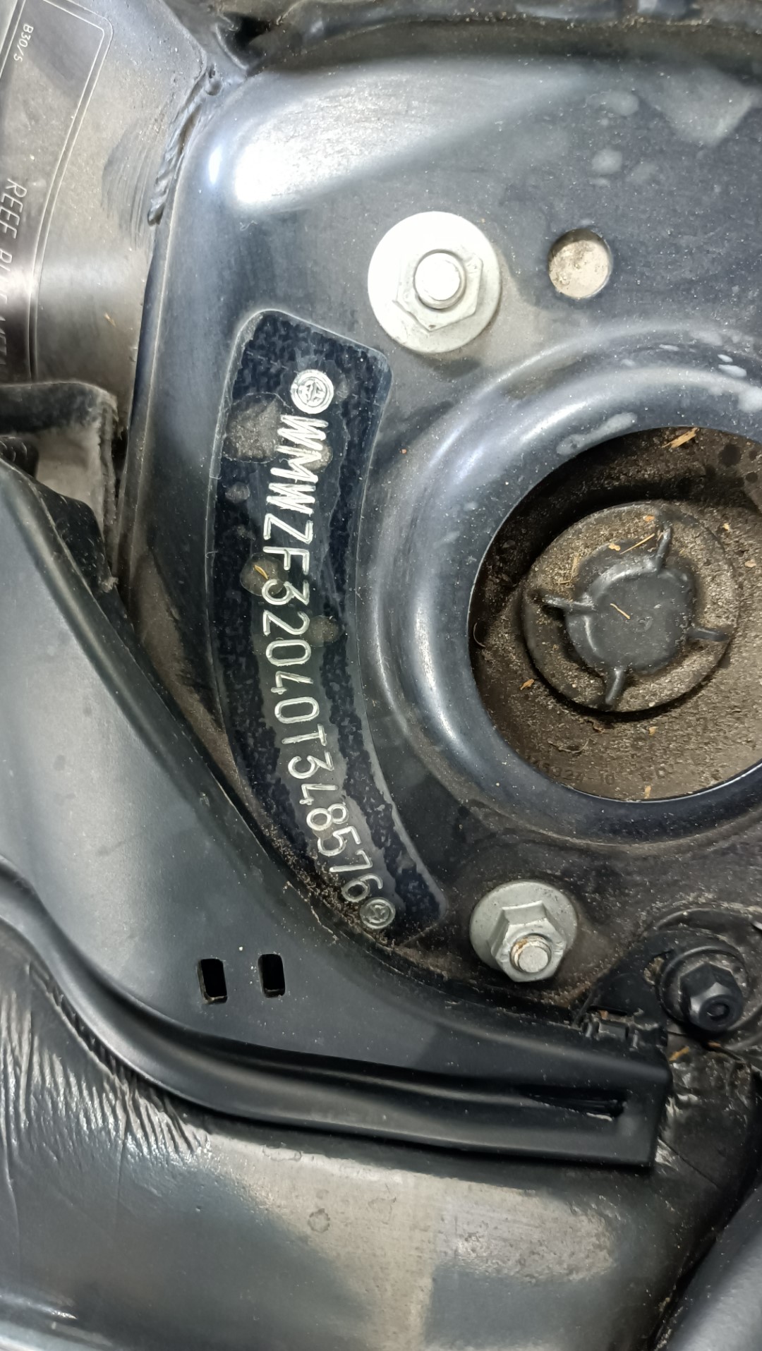 BMWミニ エンジンマワント クーパークラブマン 走行 129015 Km DBA-ZF16 ( R55 ) 2012
