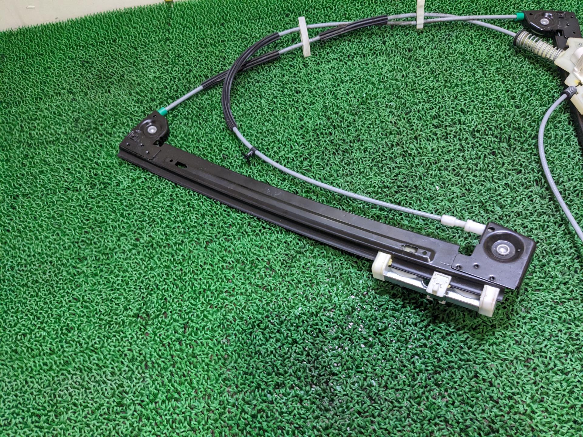 ミニ フロントウィンドウレギュレーター 左 カブリオレ R52