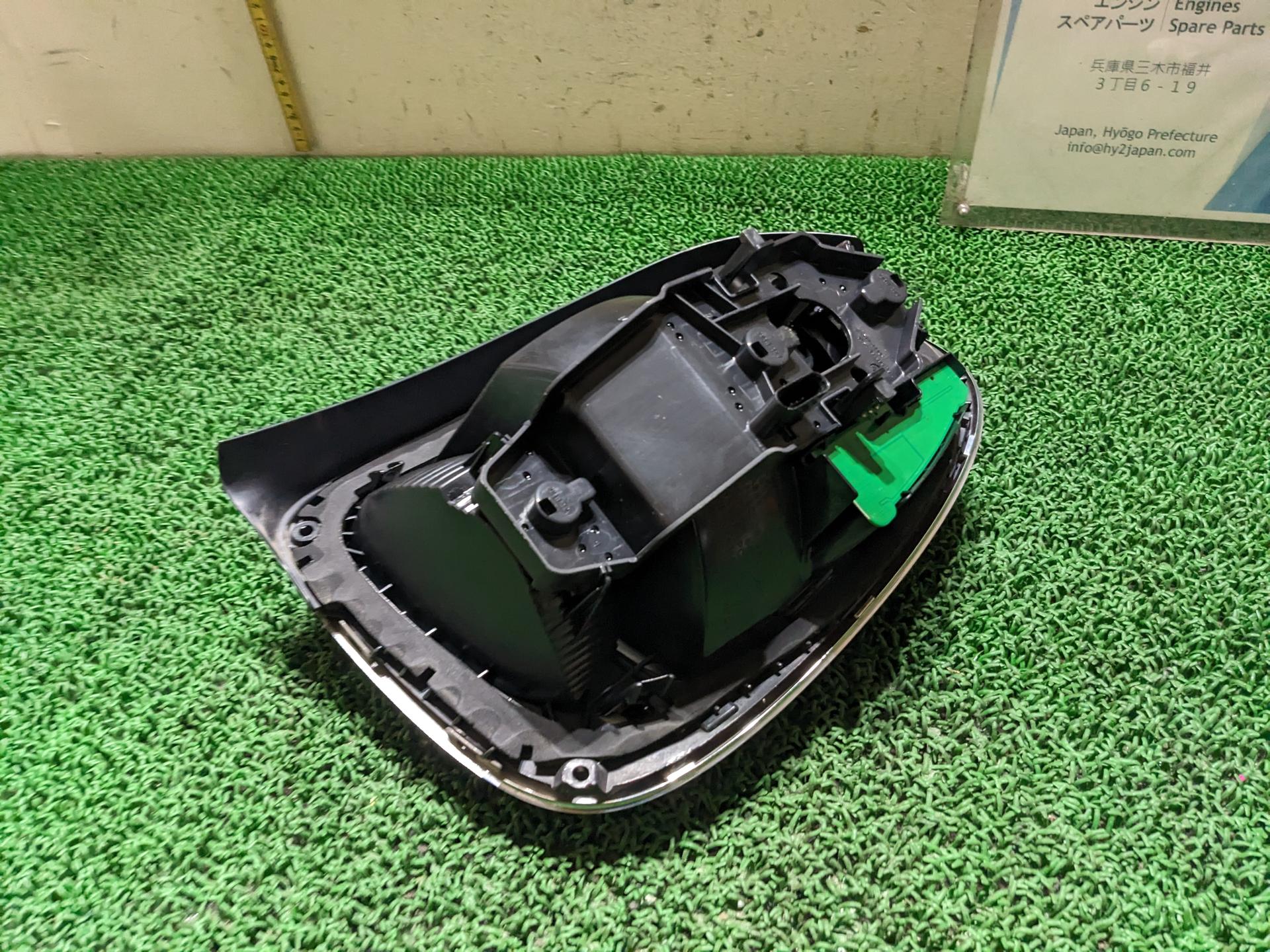ミニ テールライト 左 クーパーS DBA-XM20 XM20 F55 2014 F56
