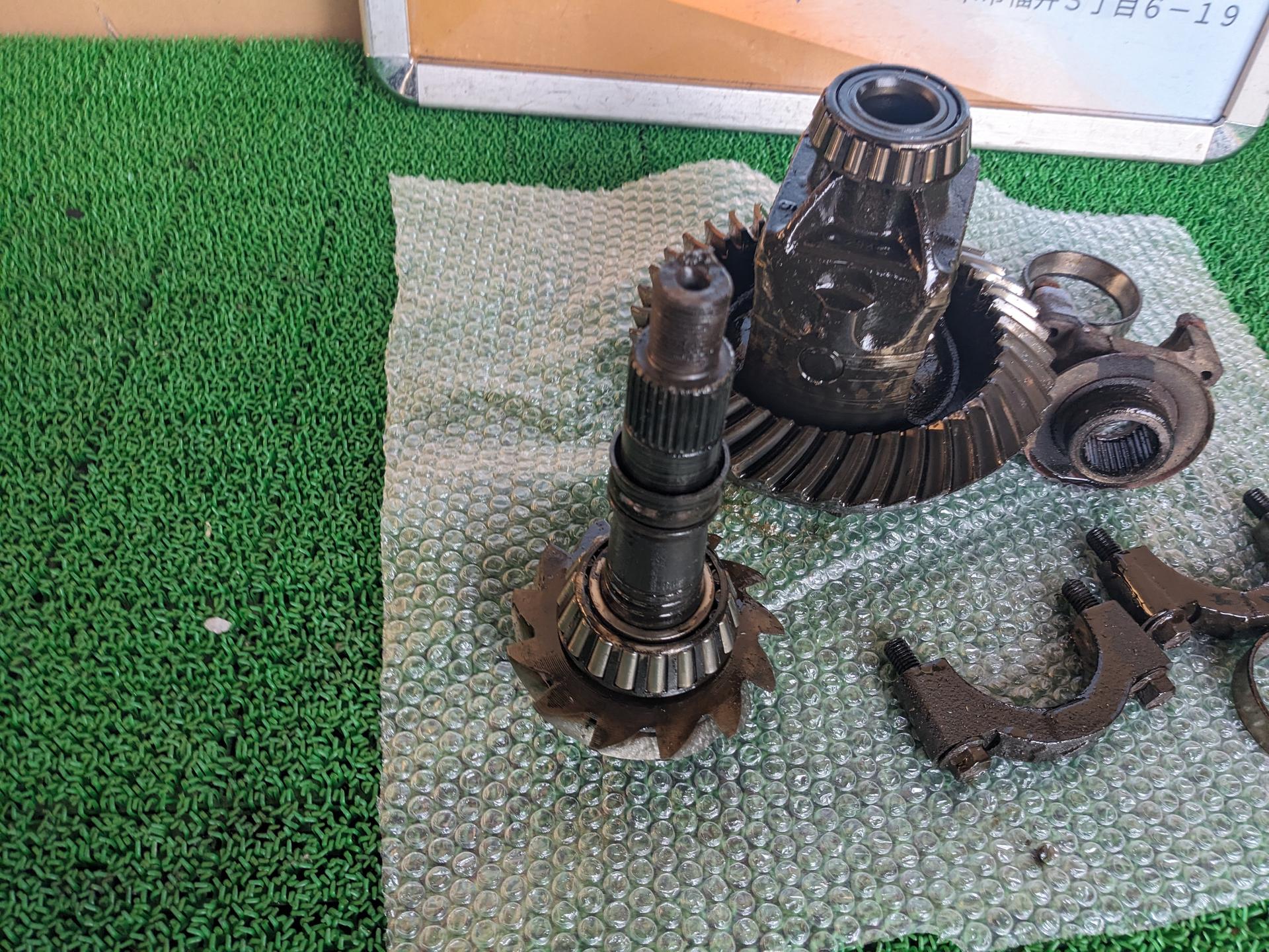 シボレー リアデフ カプリス 1977–1990