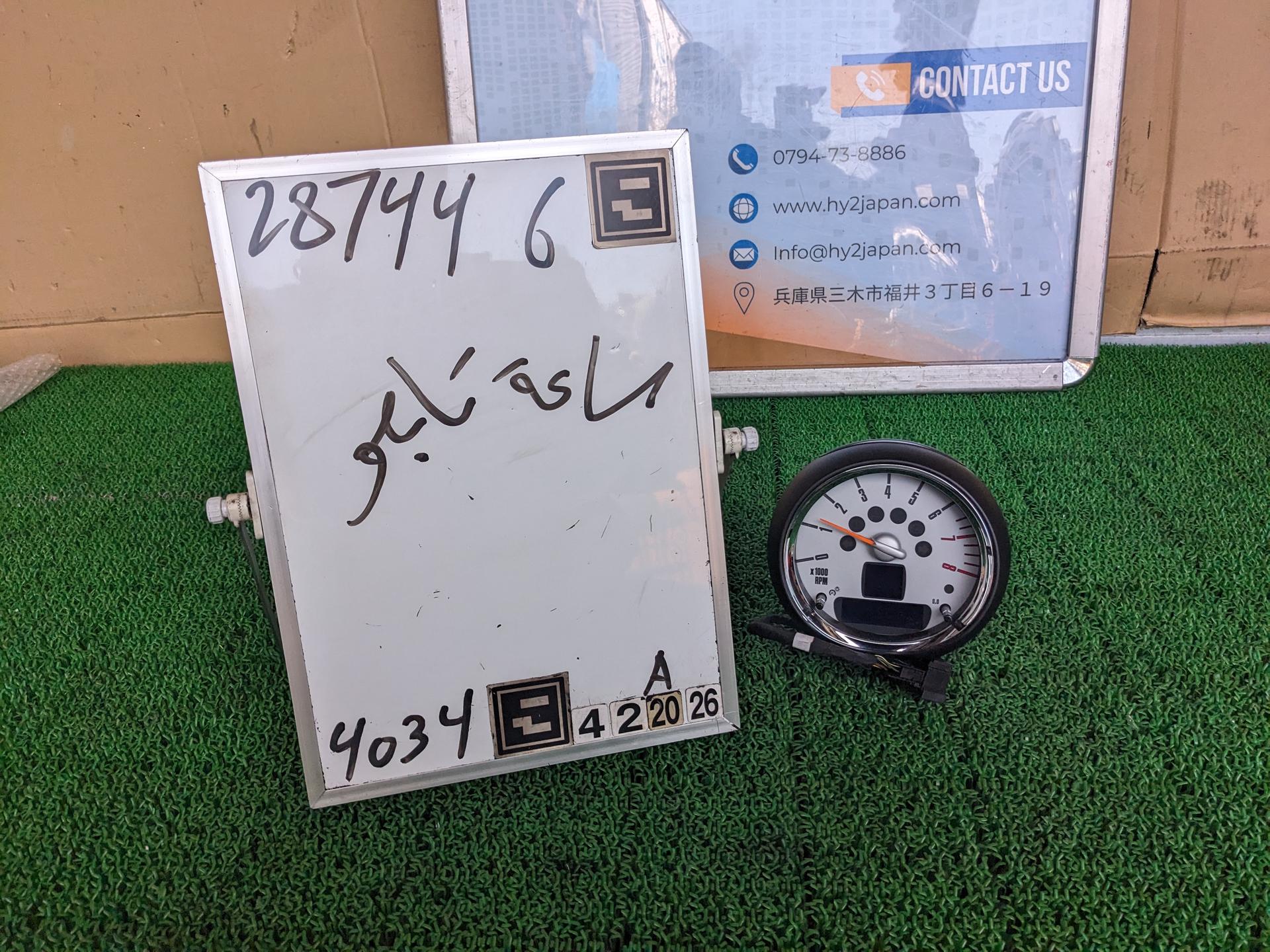 ミニ タコメーター ワン ABA-ME14 ME14 R56 LCI クラブマン / R55, R55 LCI カブリオレ / R57, R57 LCI クーペ / R58 2009 R56