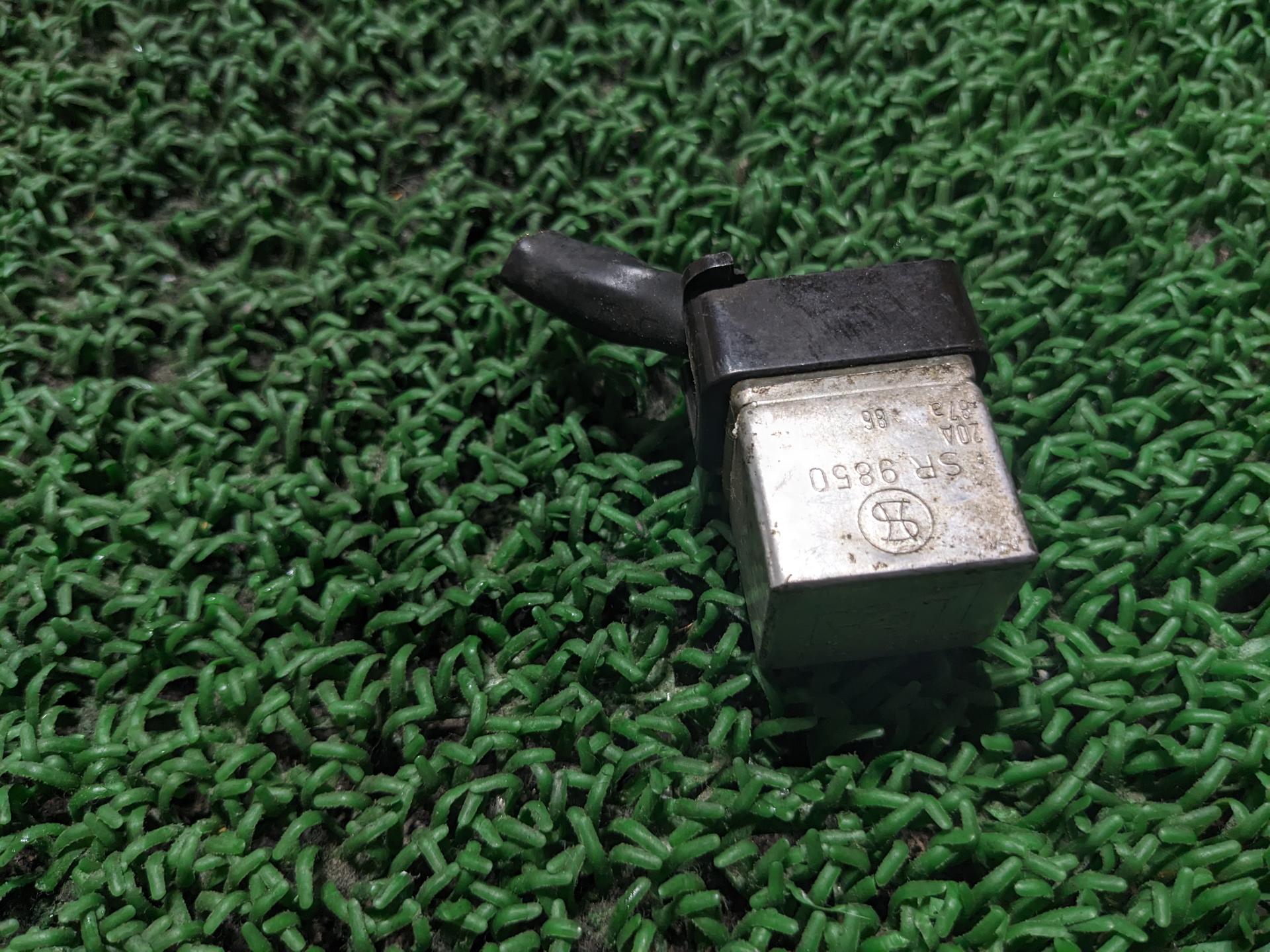 メルセデスベンツ 多目的リレー マルチリレー 450SE 1973 W116