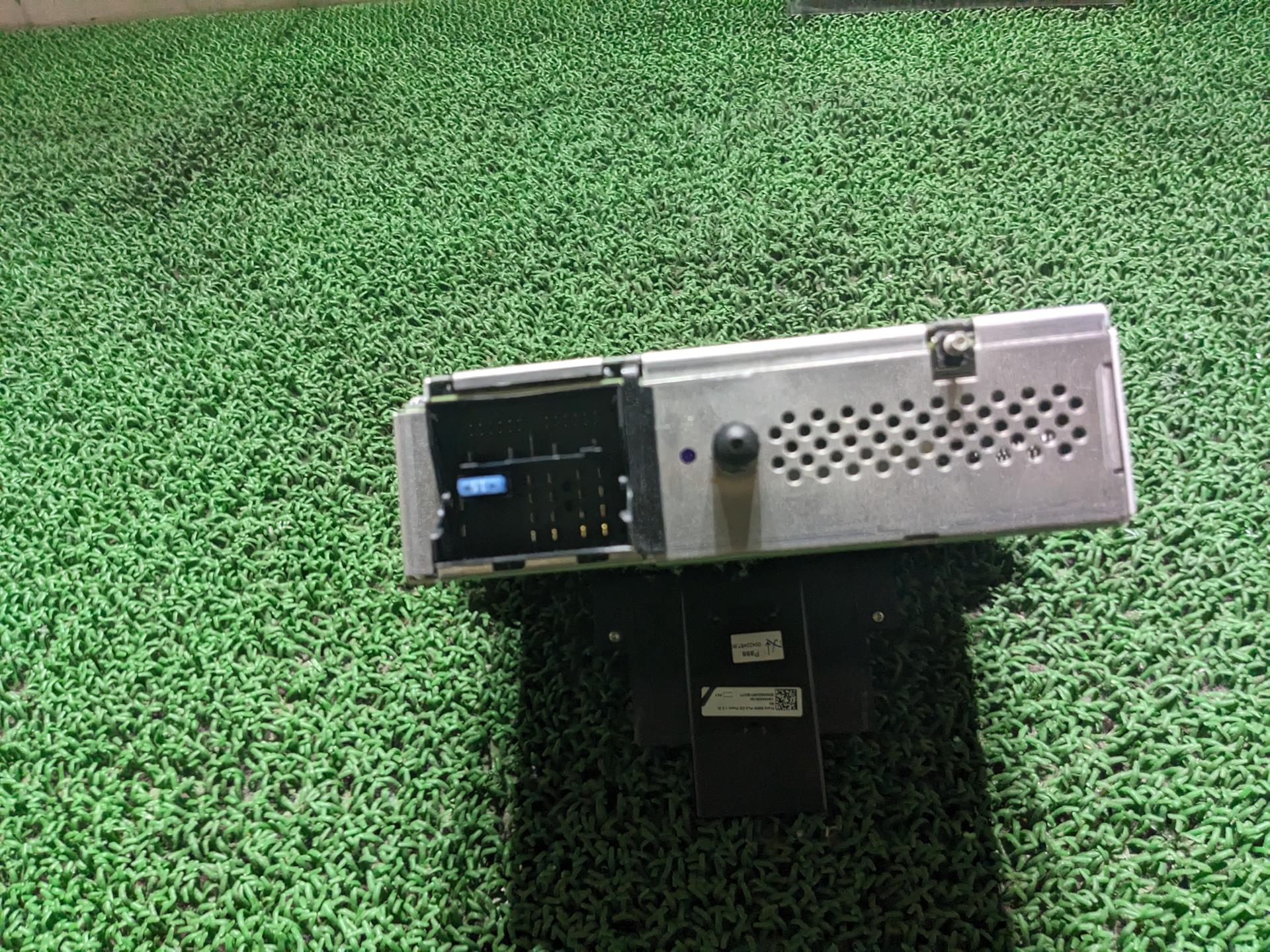 ミニ ラジオプレーヤー ワン DBA-ZA16 ZA16 R56 LCI クラブマン / R55 LCI カブリオ / R57 LCI 2013 R60 クロスオーバー