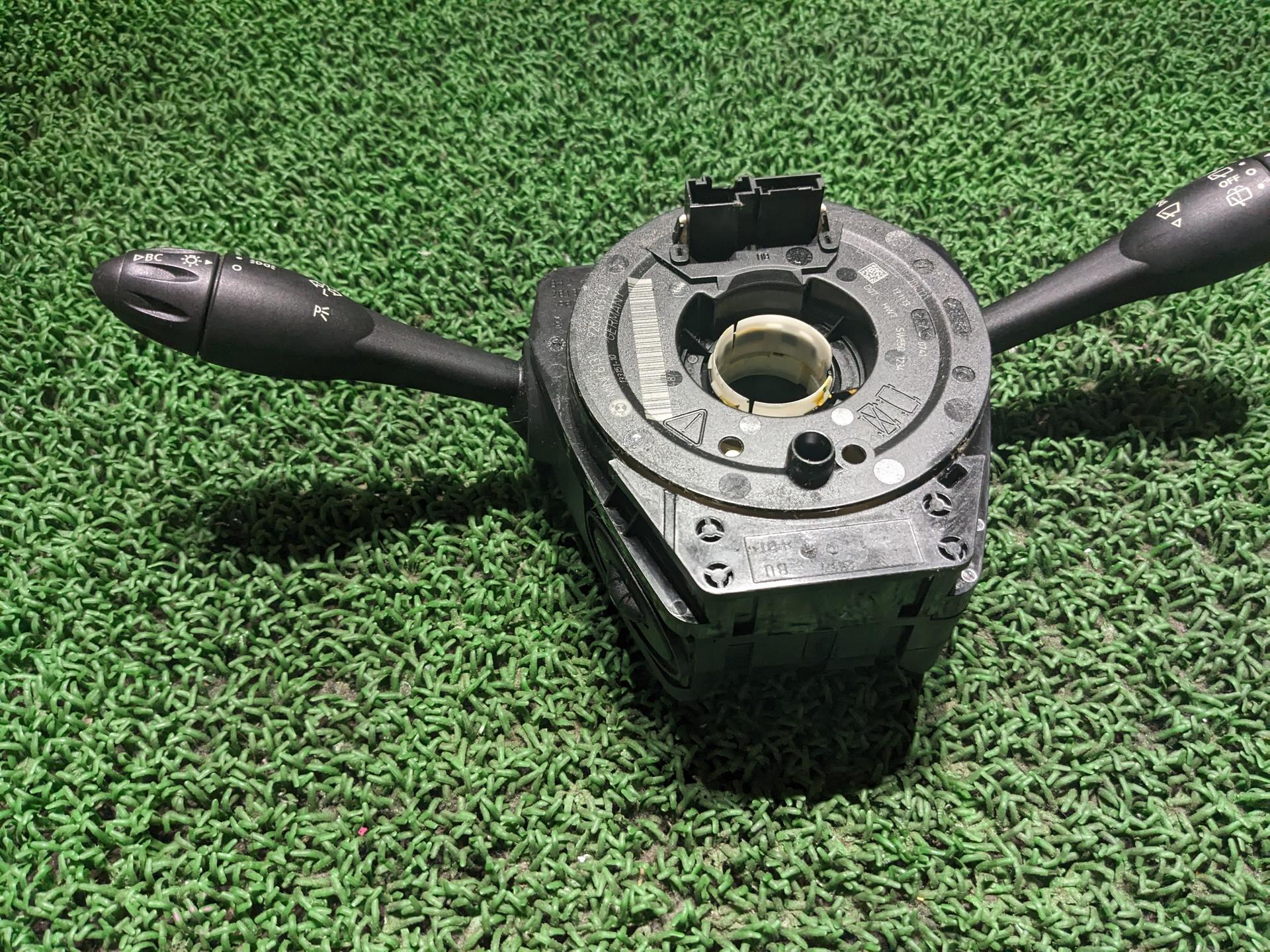 ミニ コンビネーションスイッチ ワン DBA-ZA16 ZA16 R56 LCI、R56 クラブマン / R55 LCI、R55 2013 R60 クロスオーバー